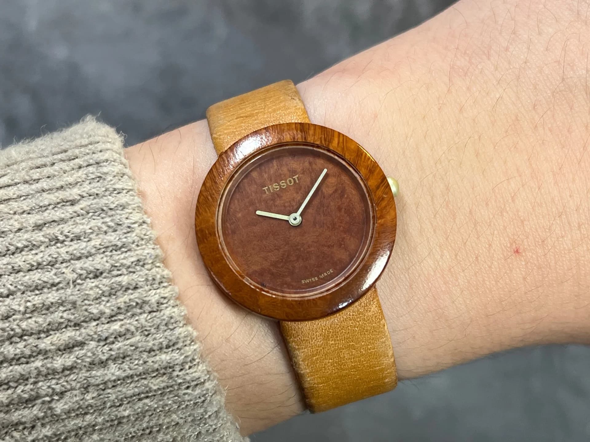 Vintage Tissot Woodwatch W150 Round Brown Wooden Case Maple-Like Dial LX2351