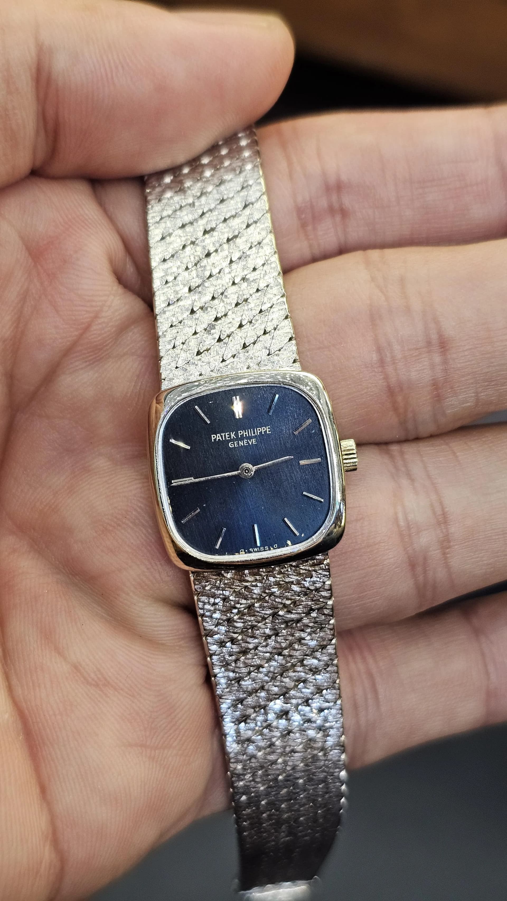 Ellipse White Gold 4179 Blue Dial Textured Bracelet