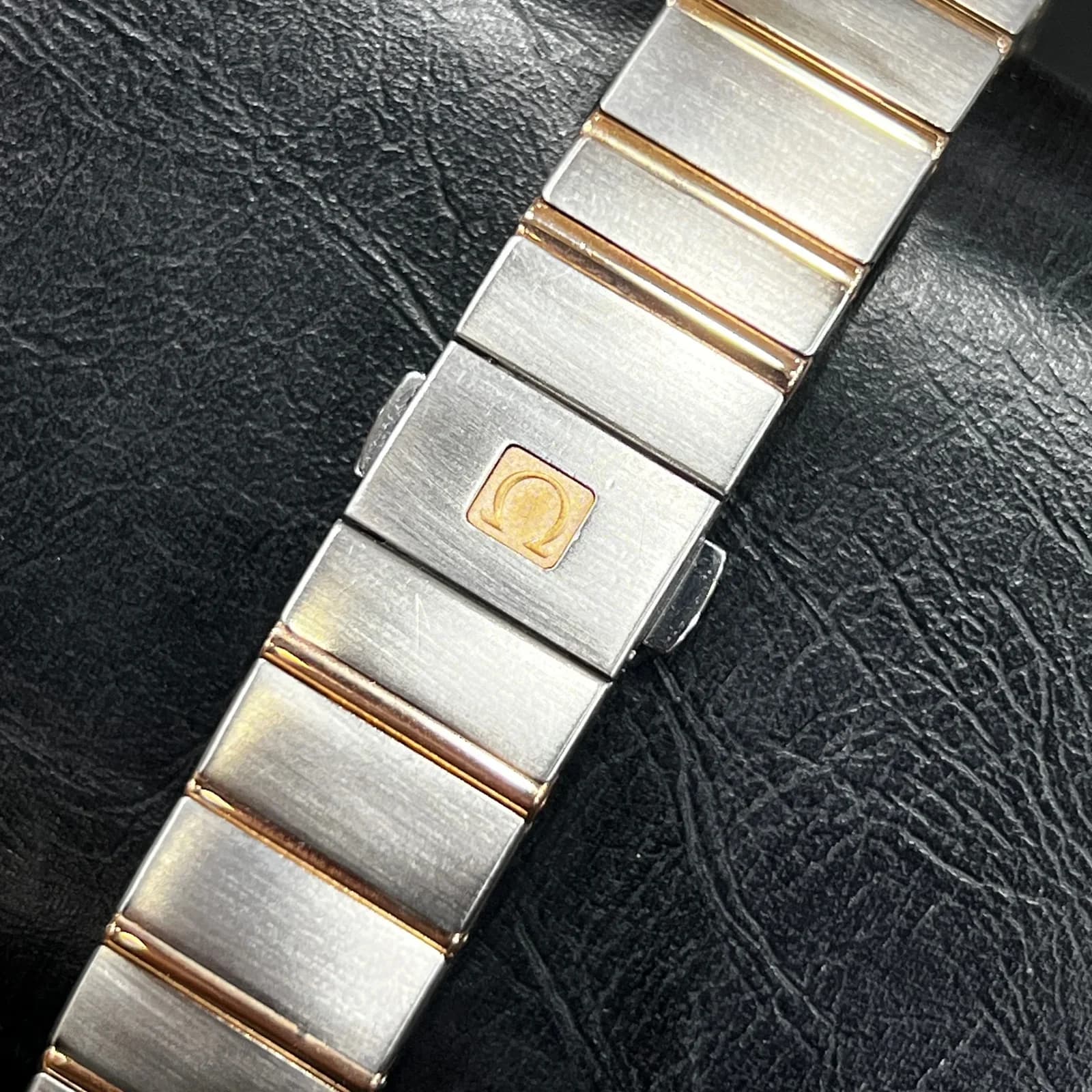 Thumb Omega