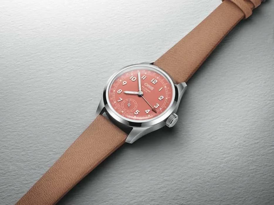 Thumb Big Crown Pointer Date Calibre 403 Stainless Steel / Red