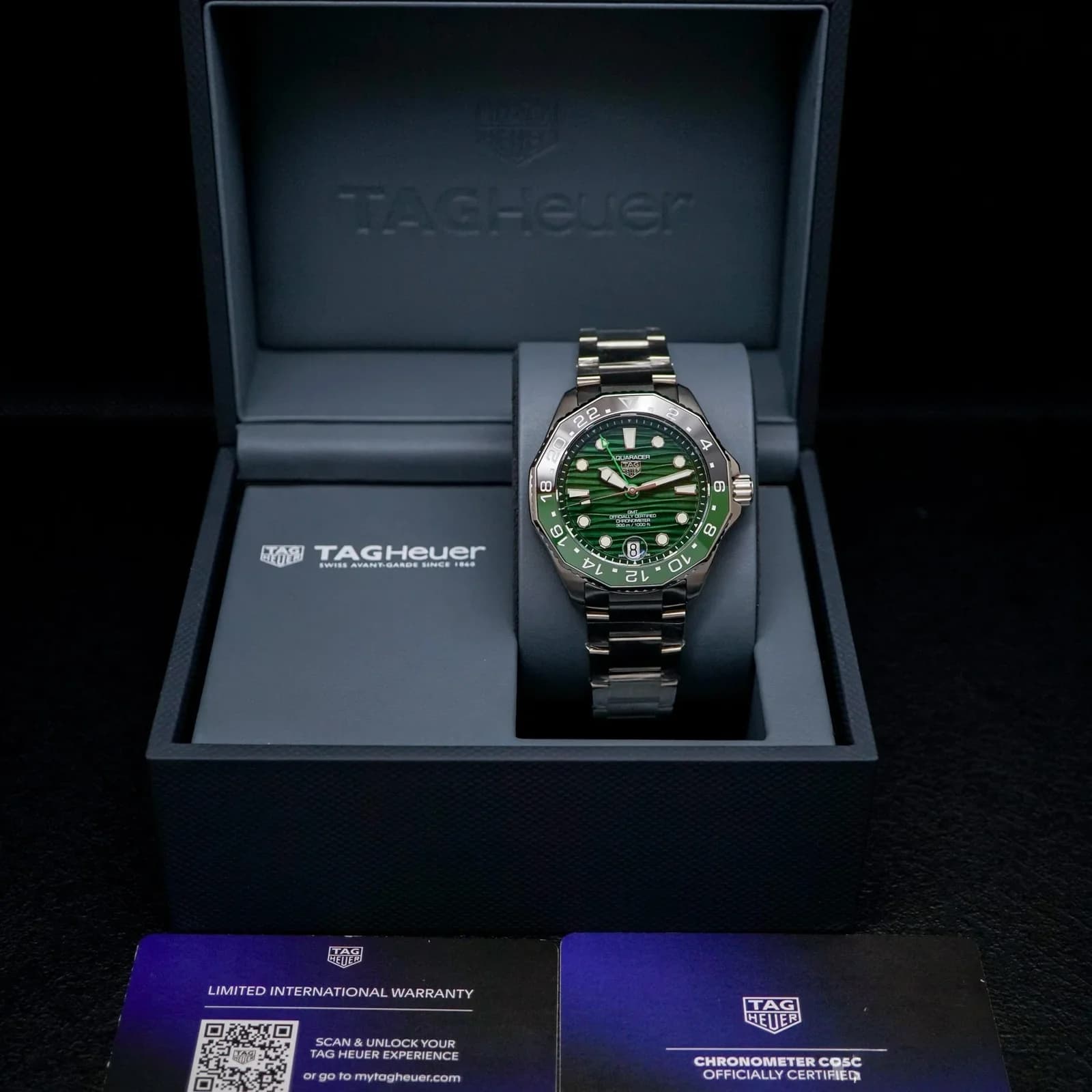 Thumb Aquaracer Professional 300 GMT Green Sunray Dial Steel Bracelet