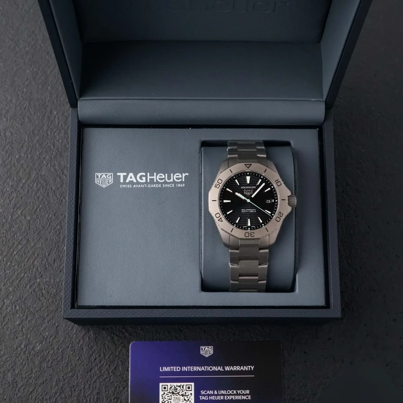 Thumb Aquaracer Professional 200 Titanium / Black