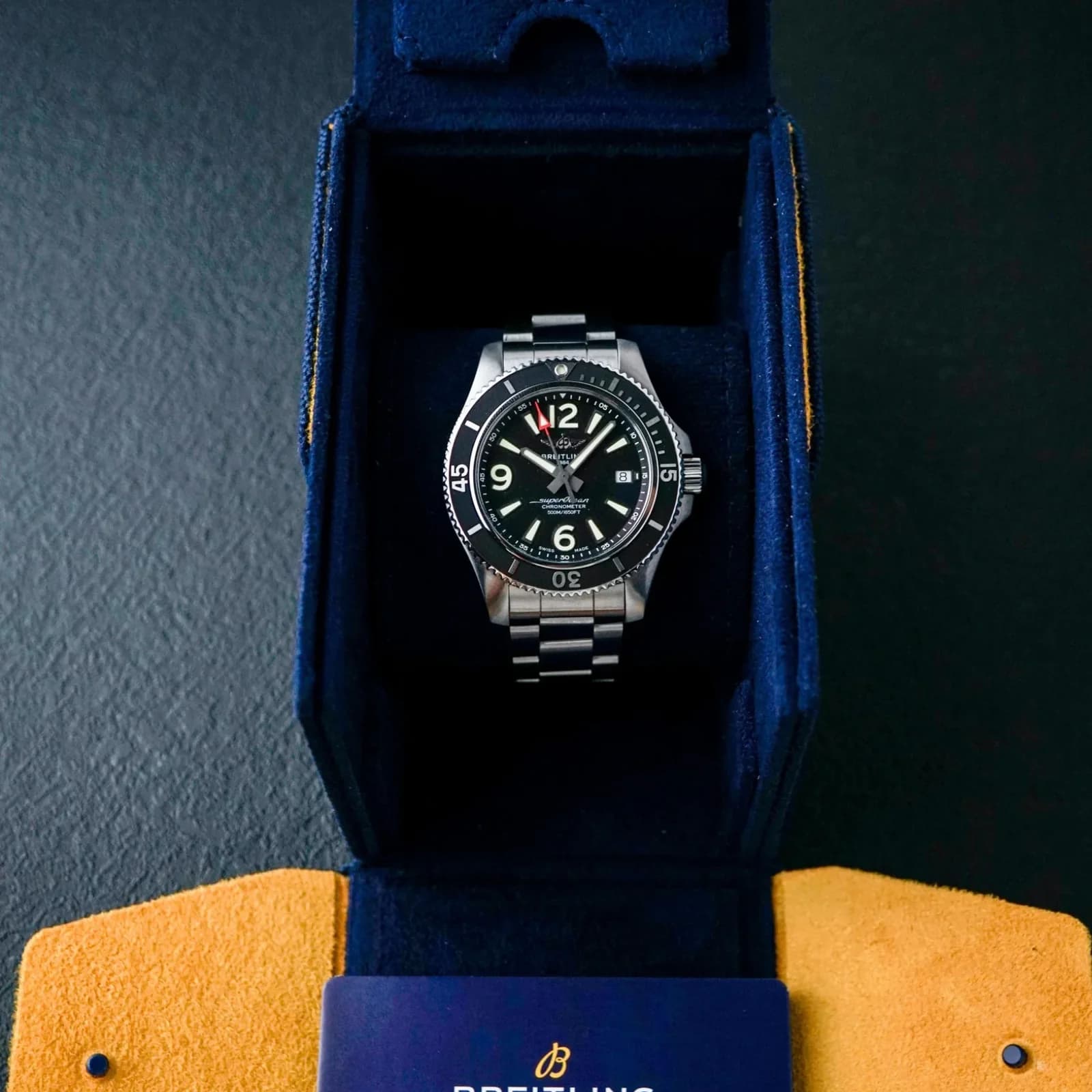 Thumb Superocean 42 Stainless Steel / Black / Bracelet / Japan
