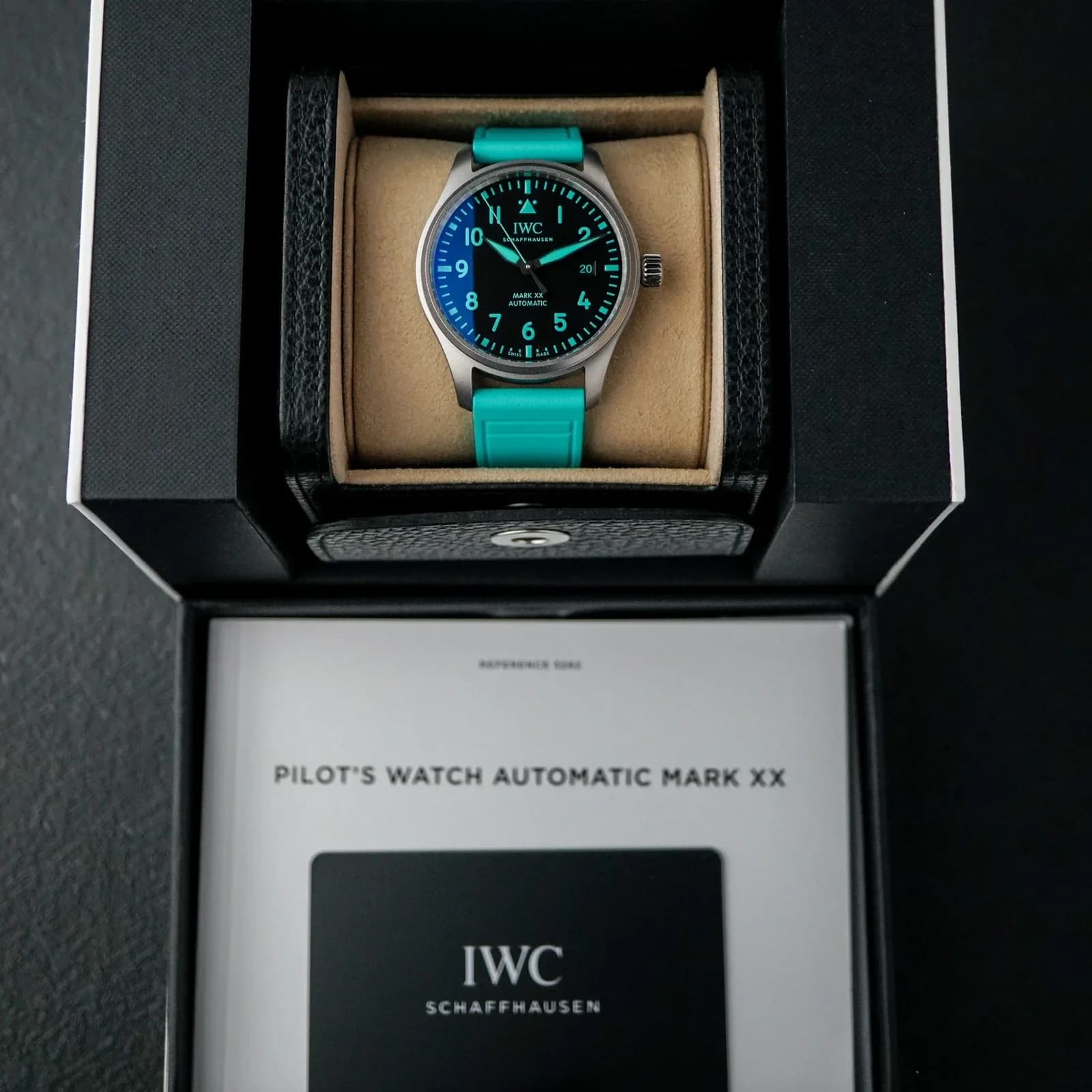 Thumb Pilot's Watch Mark XX Mercedes-AMG PETRONAS Formula One™ Team