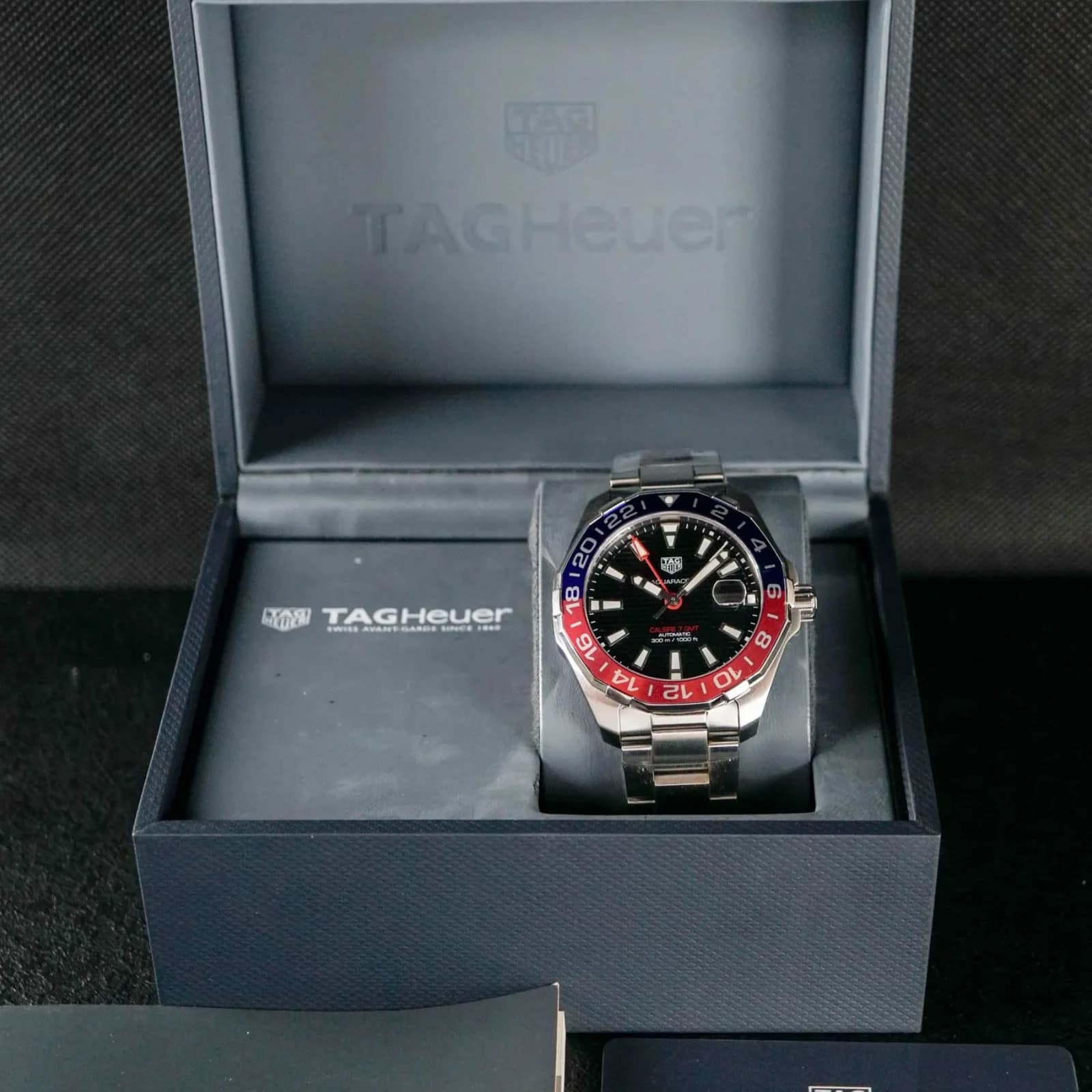 Thumb Aquaracer 300M Calibre 7 GMT Stainless Steel / Black / Bracelet