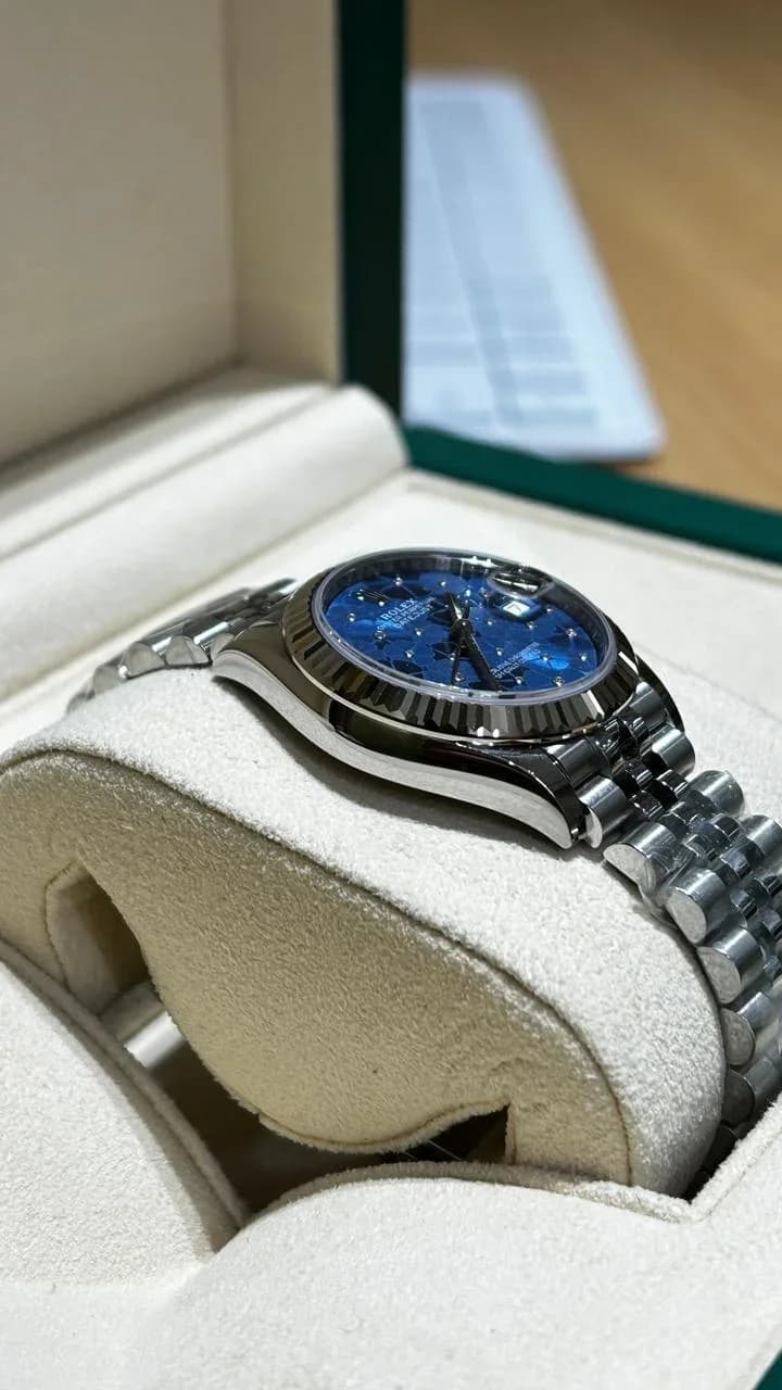 Thumb Datejust 31 Blue Floral Dial Jubilee
