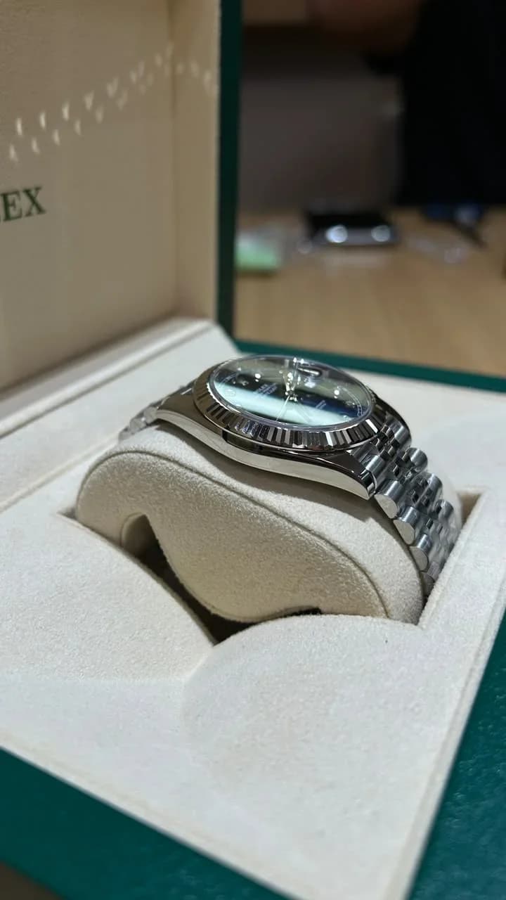 Thumb Datejust 41 Stainless Steel Fluted / Jubilee  / Blue - Diamond