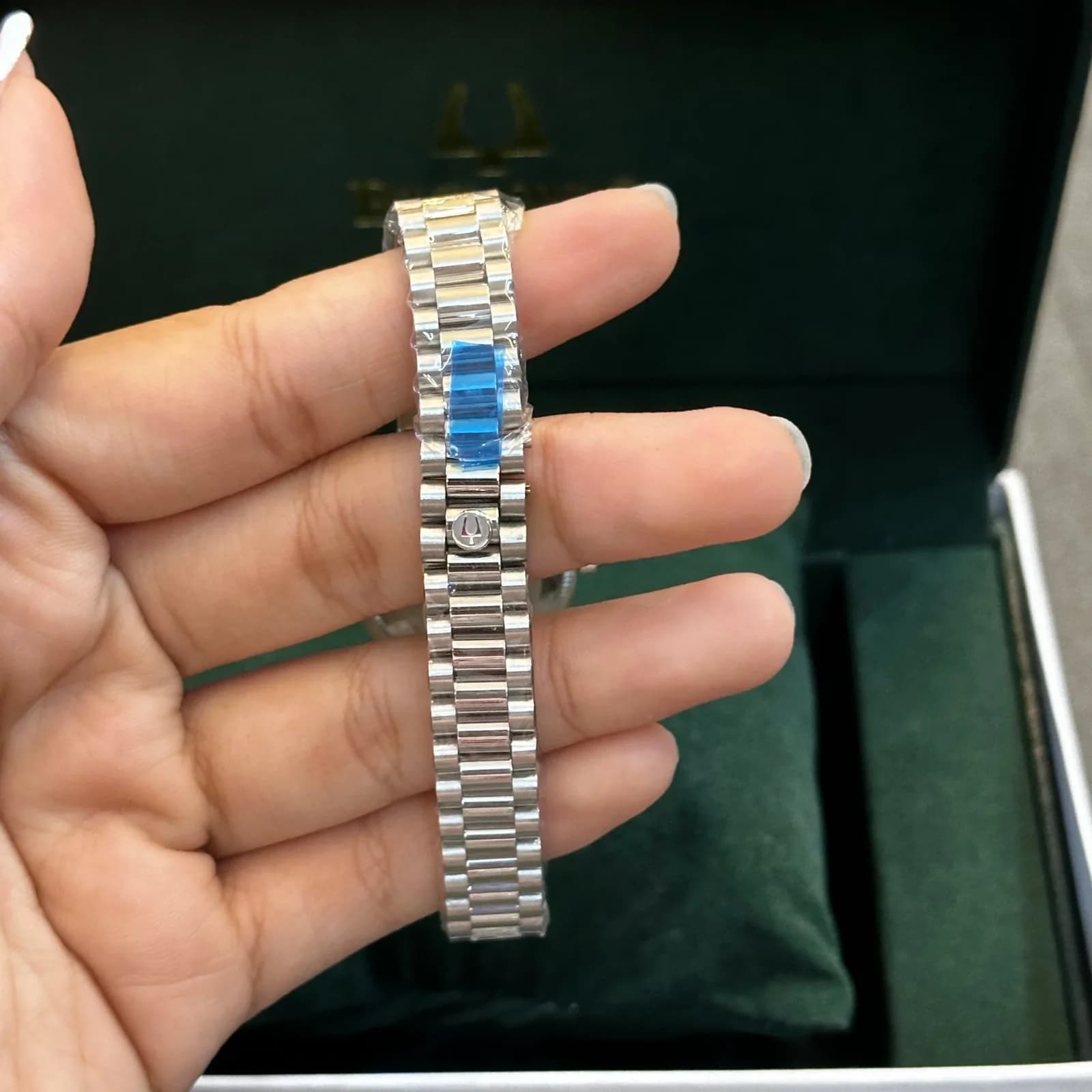 Thumb BULOVA DATE JUST LADIES NEW OLD STOCK