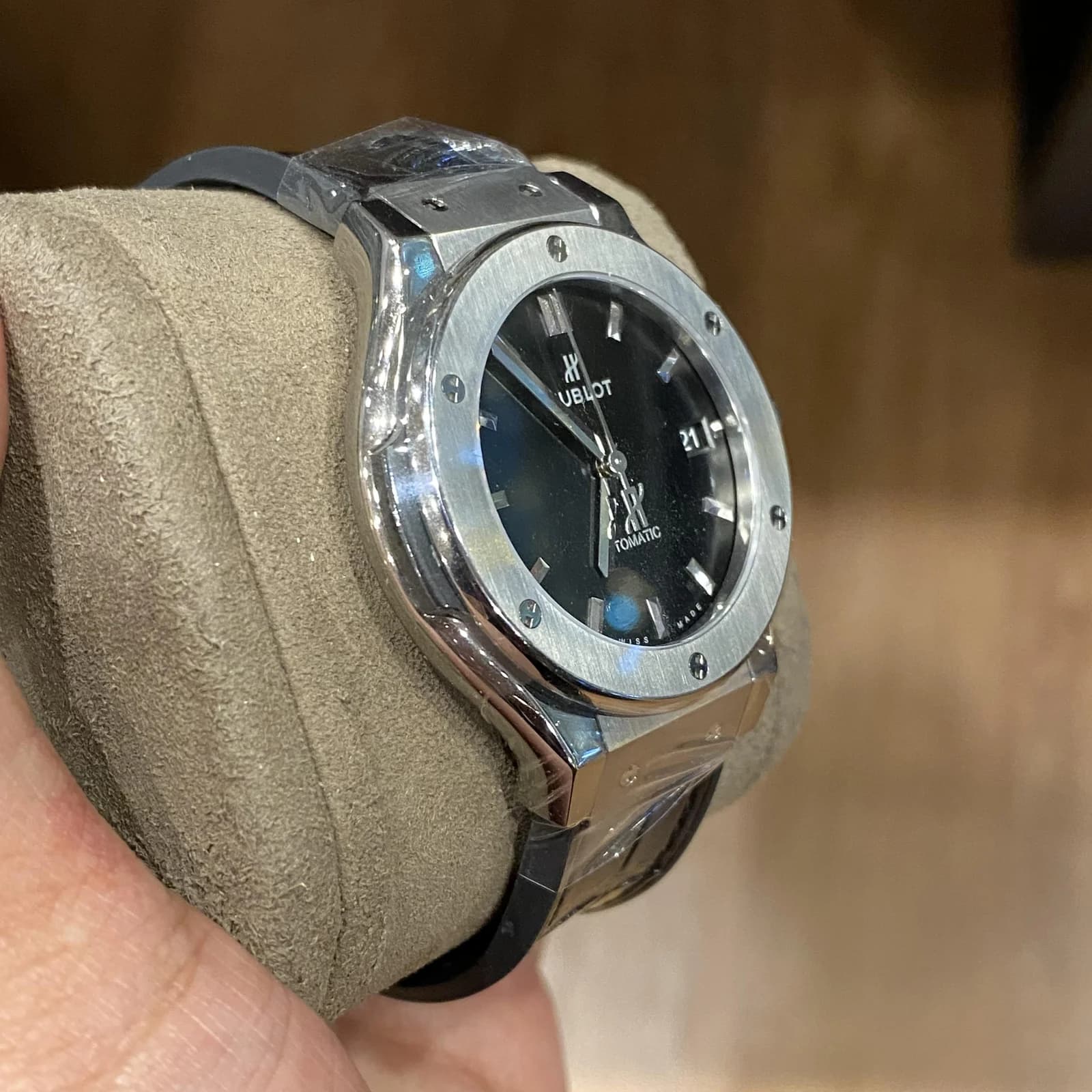 Thumb Classic Fusion 38 Titanium / Black / Rubber