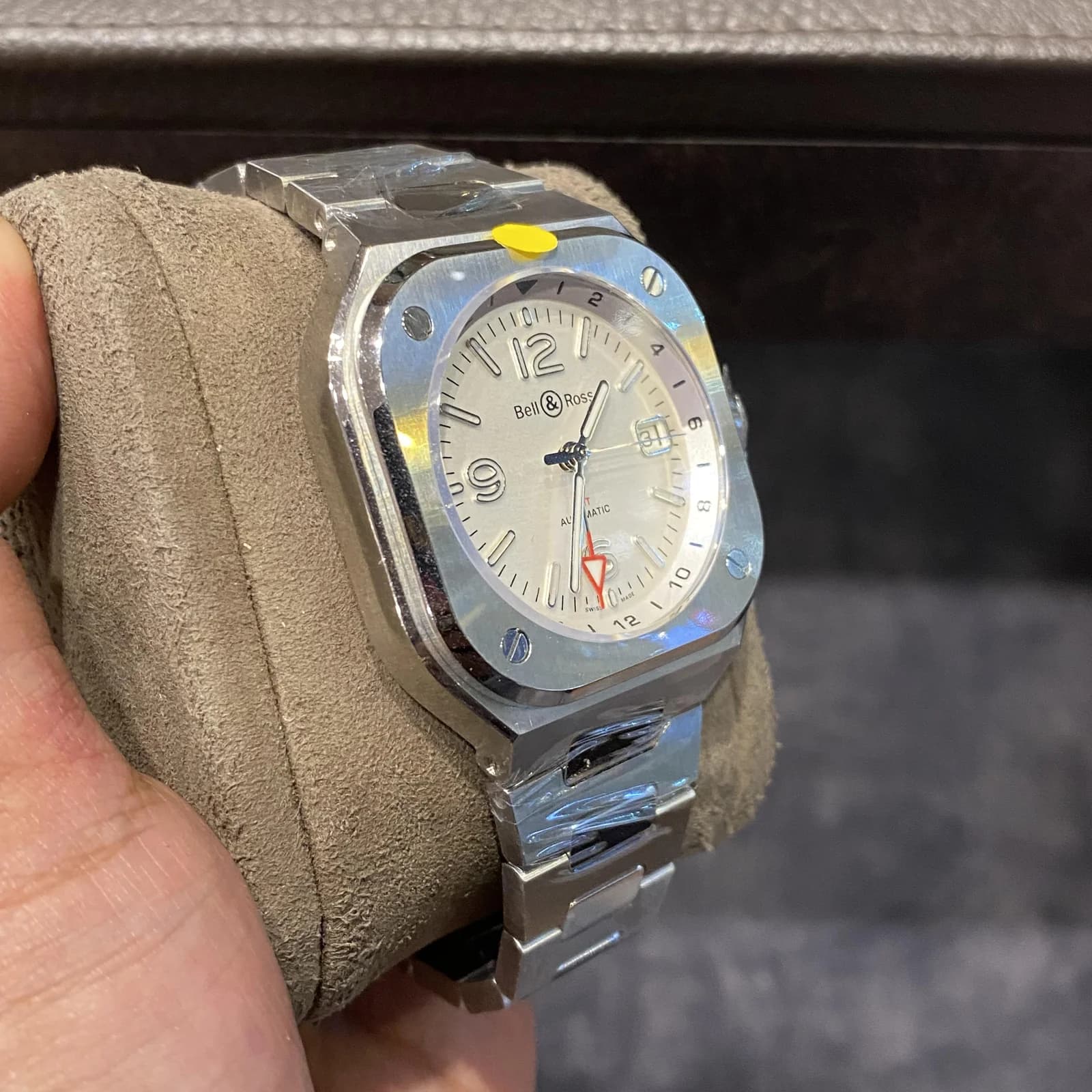 Thumb BR 05 GMT White