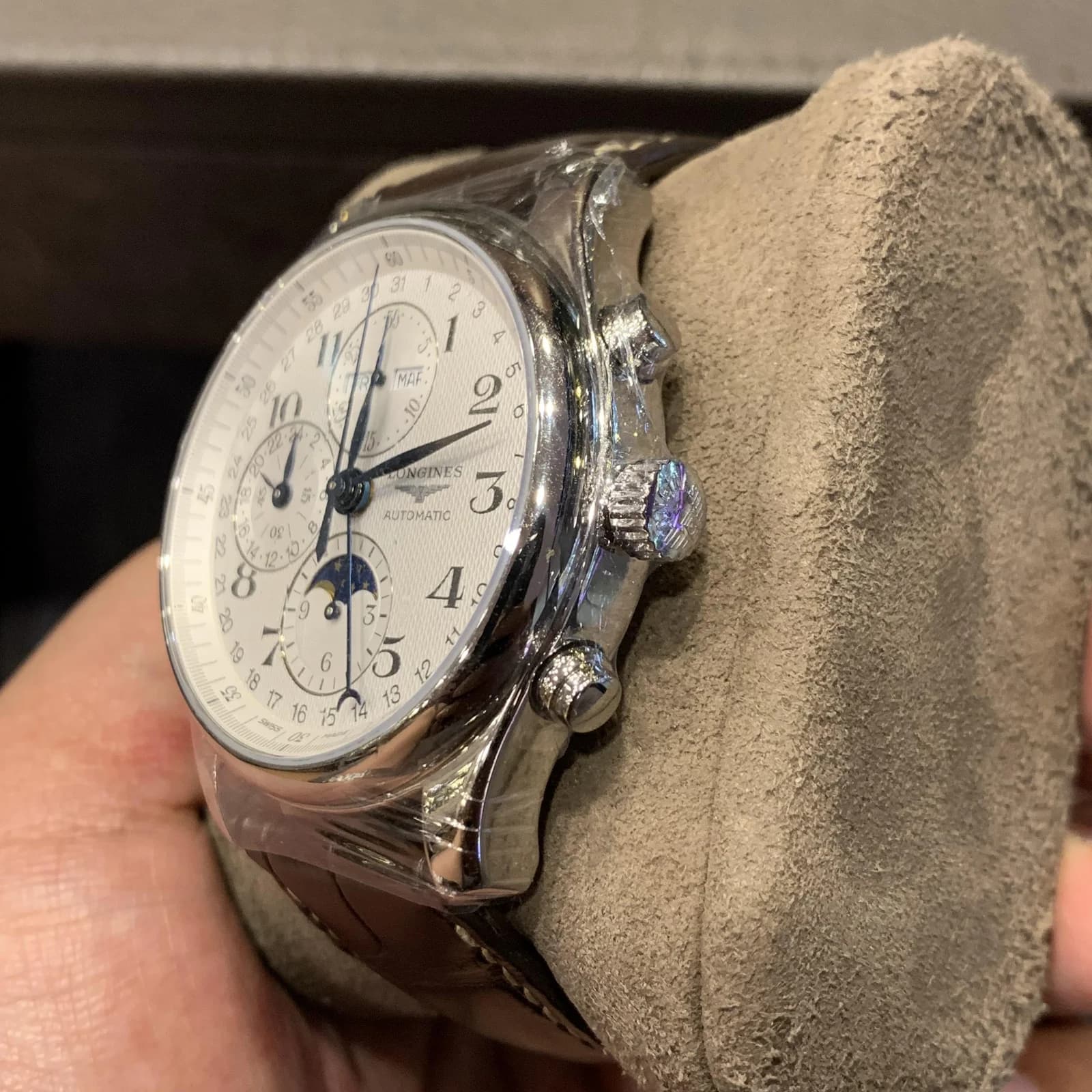 Thumb Master Collection 42 Chronograph Calendar Stainless Steel / Silver-Arabic / Alligator
