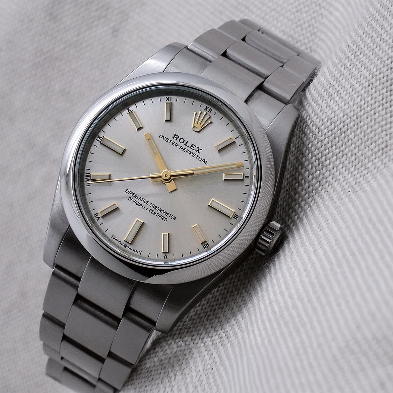 Thumb Oyster Perpetual 34 Stainless Steel / Silver