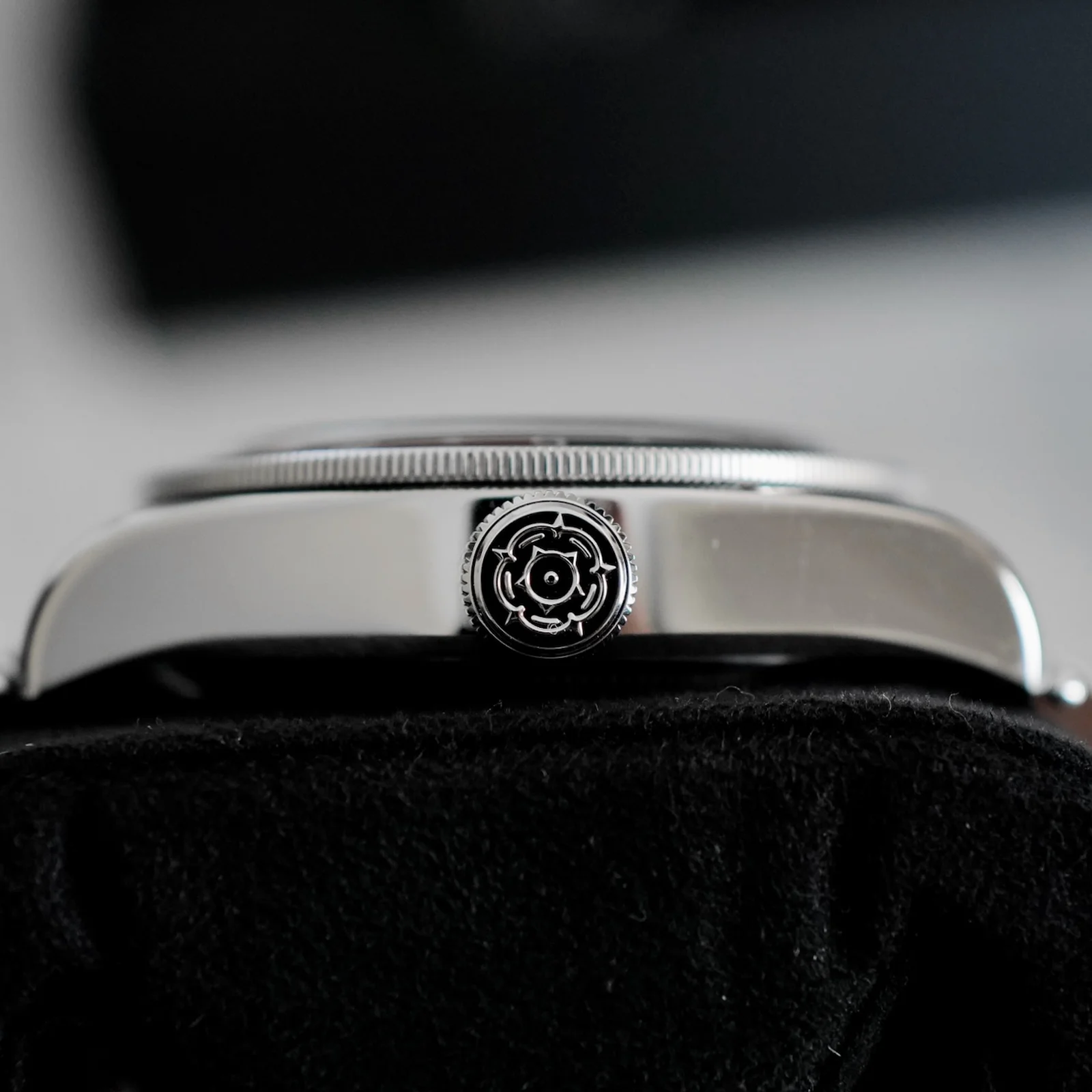 Thumb Black Bay GMT Stainless Steel / Black / Pepsi / Bracelet