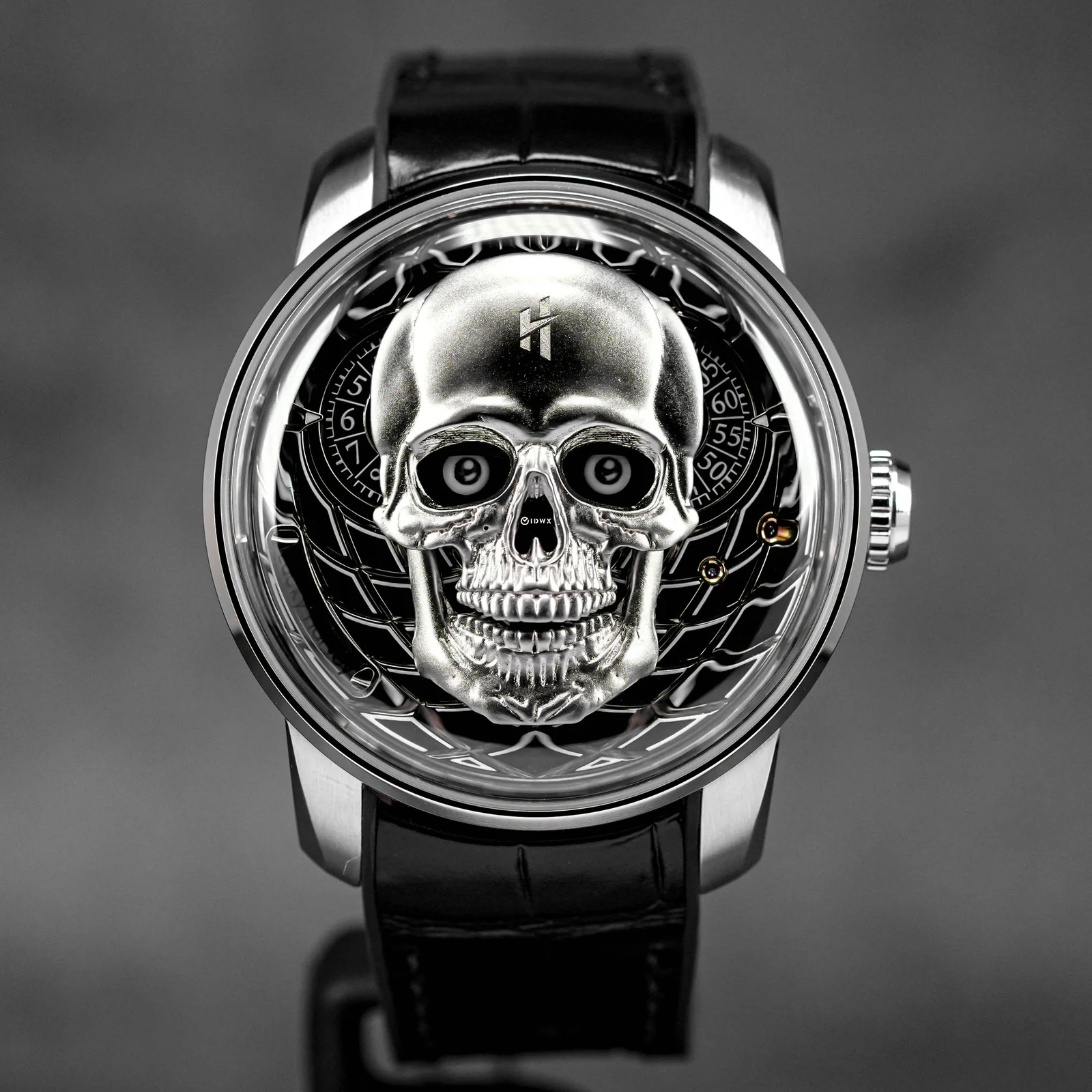 Thumb Silver Skull Automatic