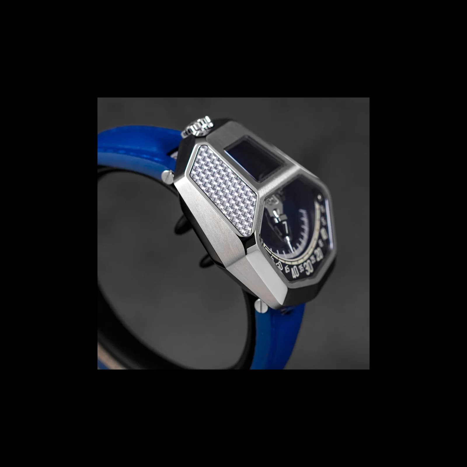Thumb Cobra Royal Blue