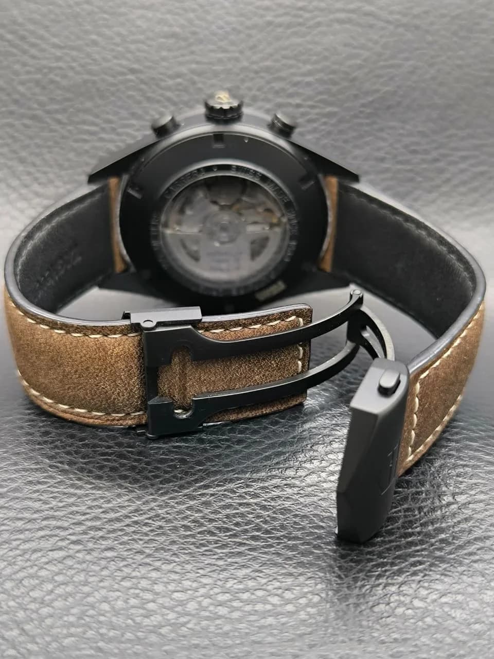 Thumb Carrera Calibre 16 Day Date 43 Titanium PVD / Black / Calf