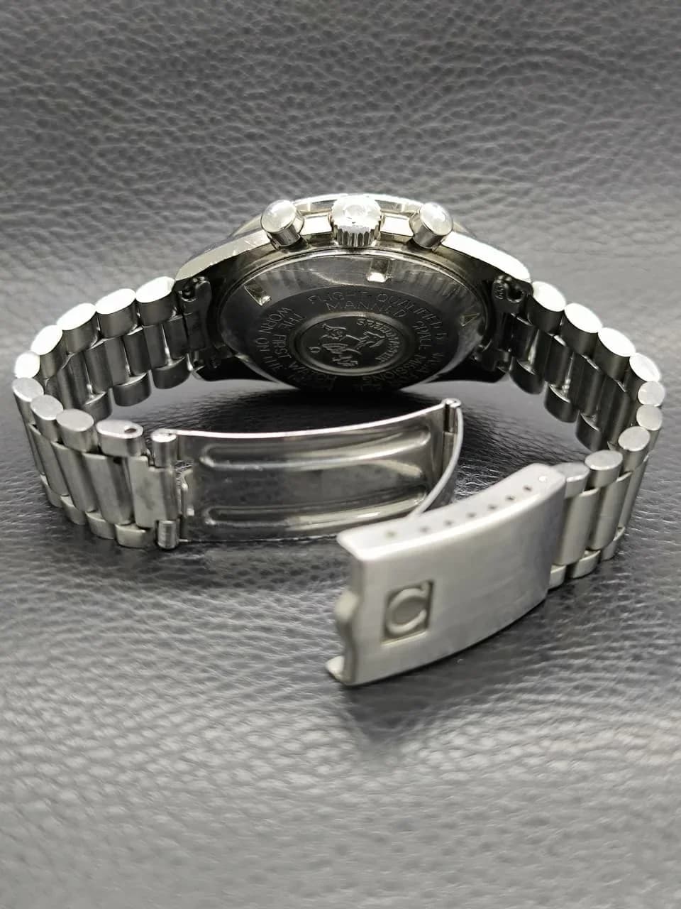 Thumb Speedmaster Professional Moonwatch