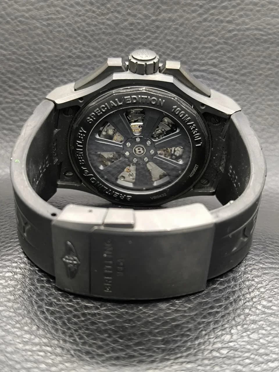 Thumb Bentley GMT Titanium