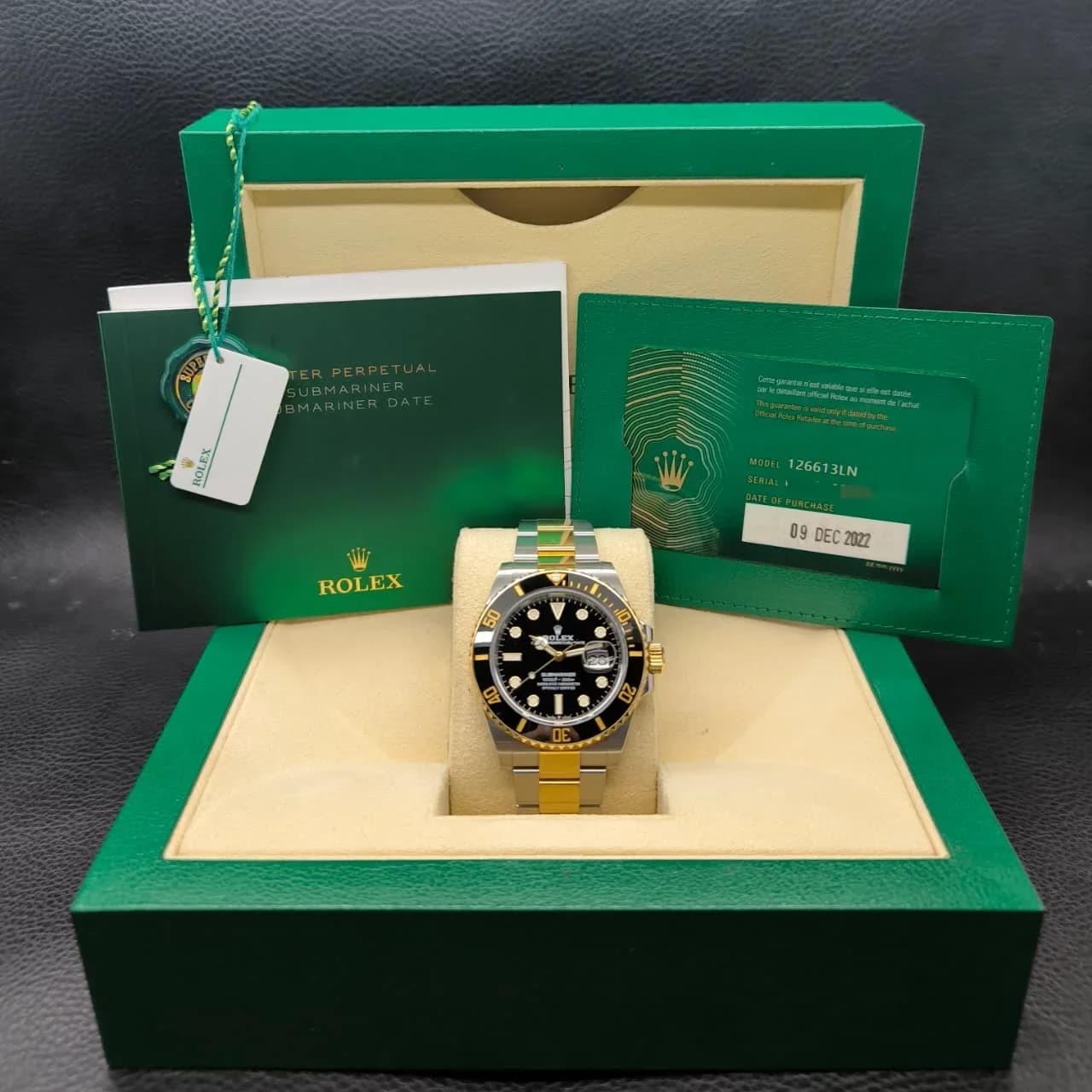 Thumb Submariner Date 41 Stainless Steel / Yellow Gold / Black
