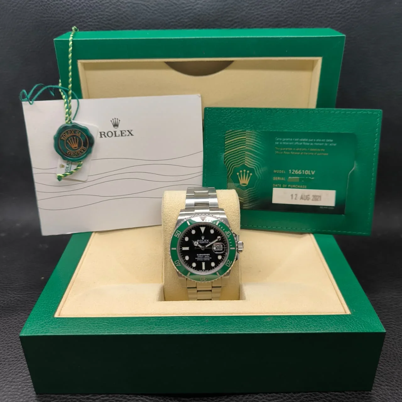Thumb Submariner Date 41 Stainless Steel / Black / Green Cerachrom