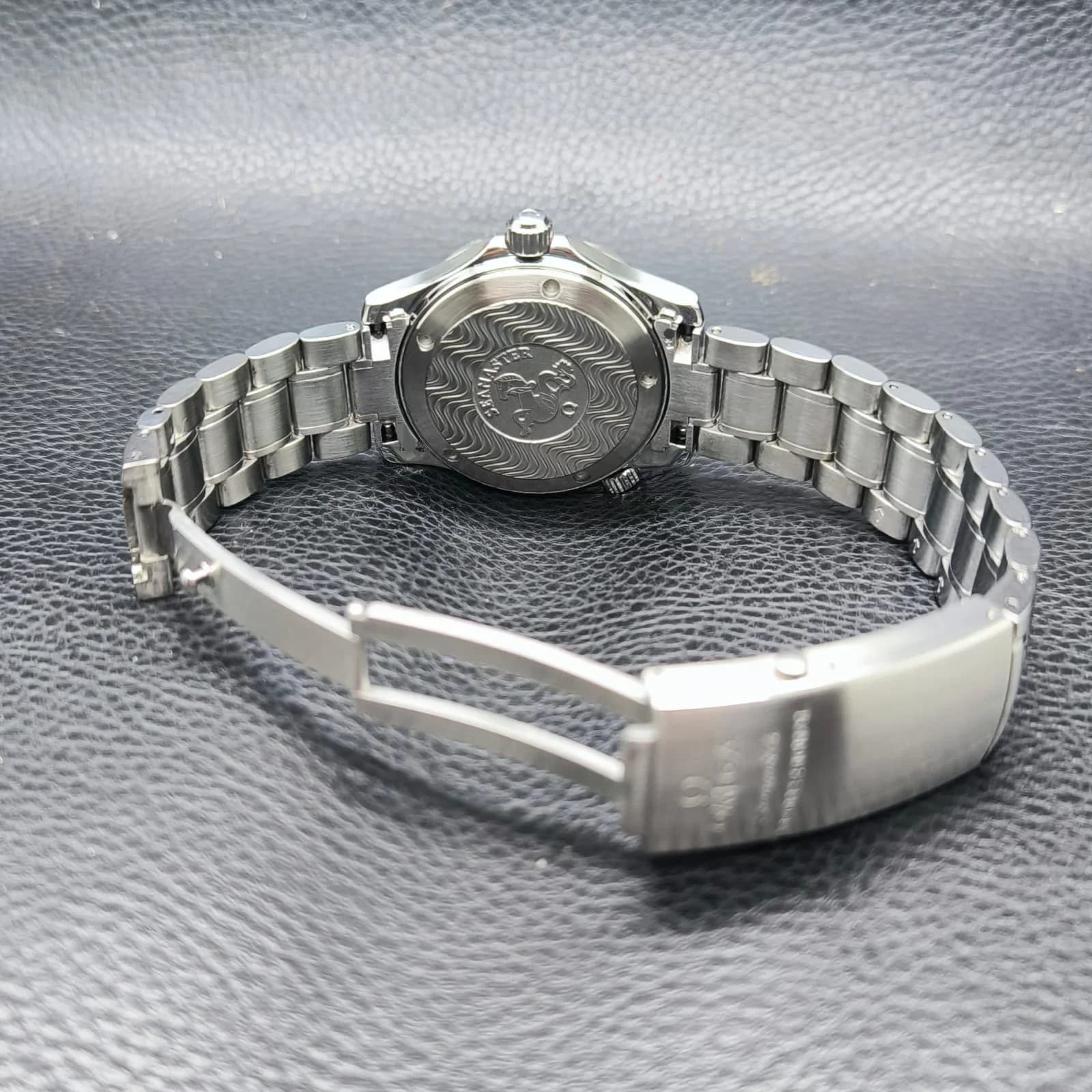 Thumb Seamaster Diver 300M Quartz 36.25 Stainless Steel / Black / Bracelet