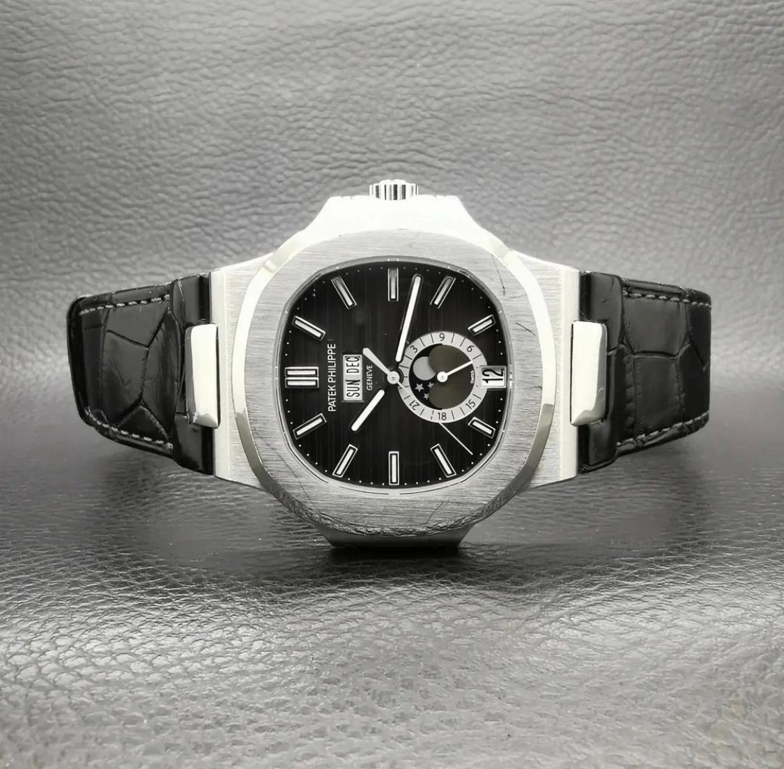 Thumb Nautilus 5726 Stainless Steel / Black