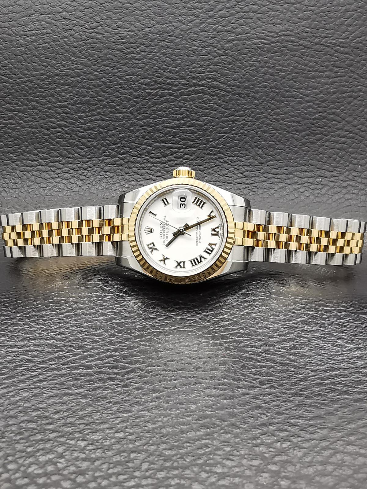 Thumb Lady-Datejust 26 Rolesor Fluted White Jubilee