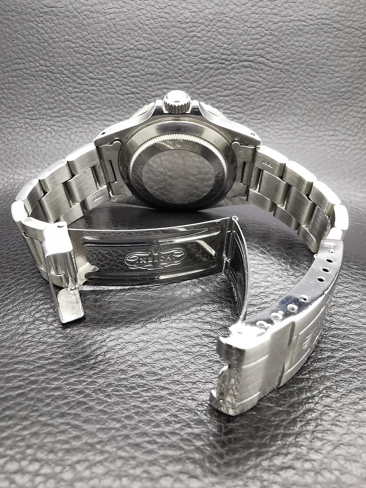 Thumb Submariner Date 16800