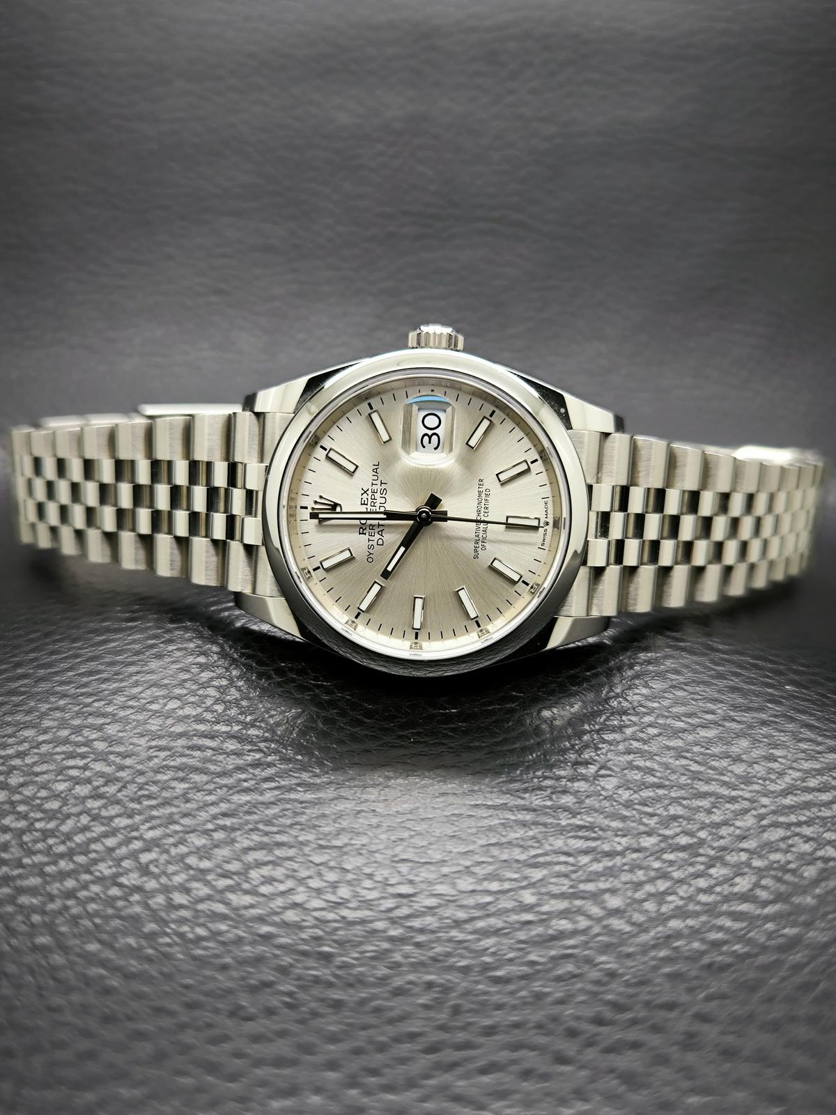 Thumb Datejust 36 Stainless Steel / Domed / Silver / Jubilee