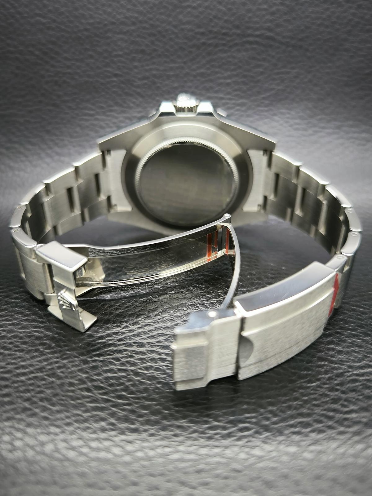 Thumb Explorer II Stainless Steel / White