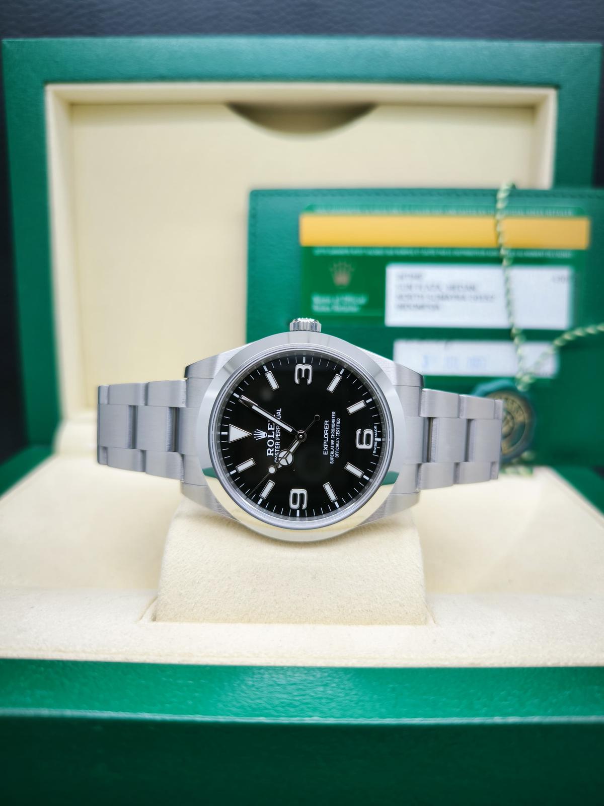 Thumb Explorer 39 / Stainless steel / Black
