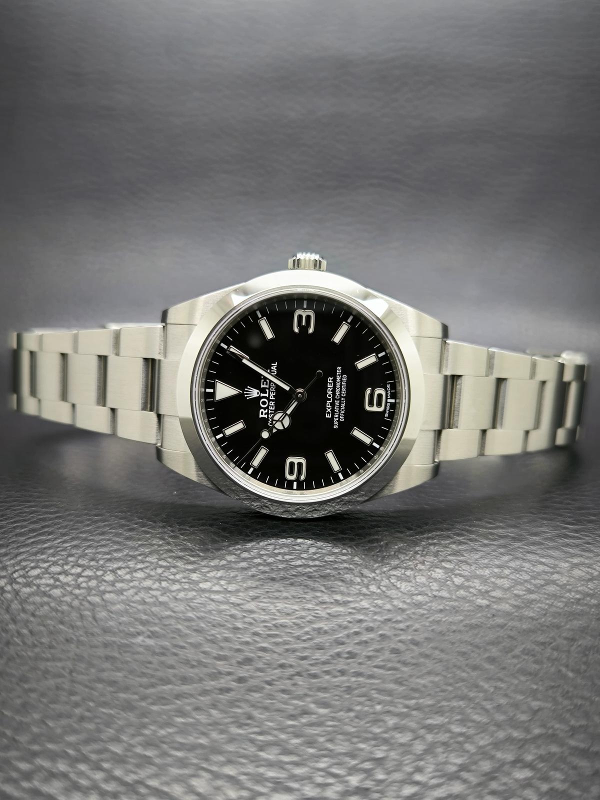 Thumb Explorer 39 / Stainless steel / Black