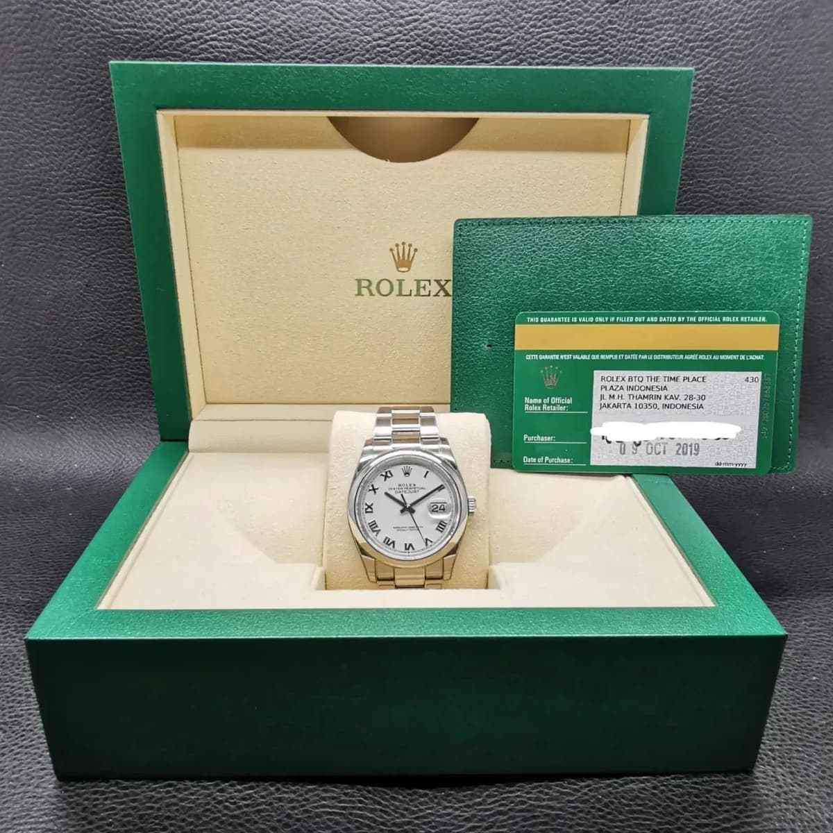 Thumb Datejust 36 Stainless Steel / Domed / White Roman / Oyster