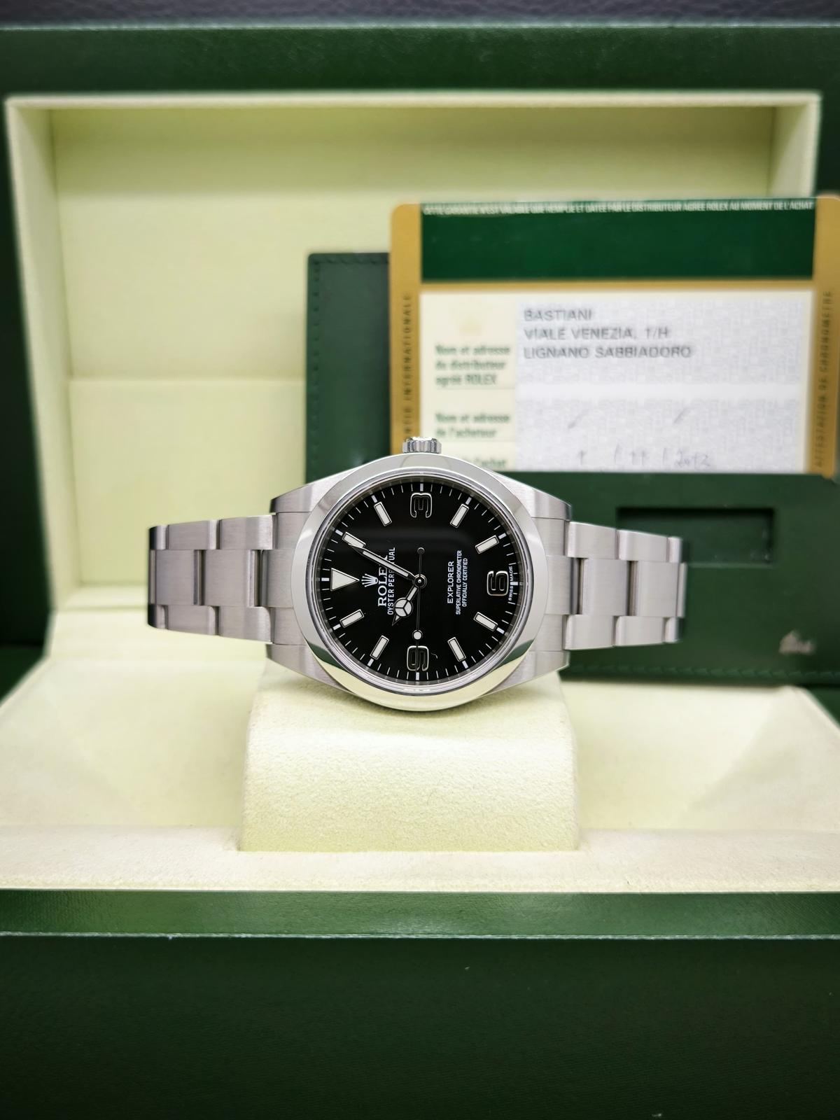 Thumb Explorer 39 / Stainless steel / Black