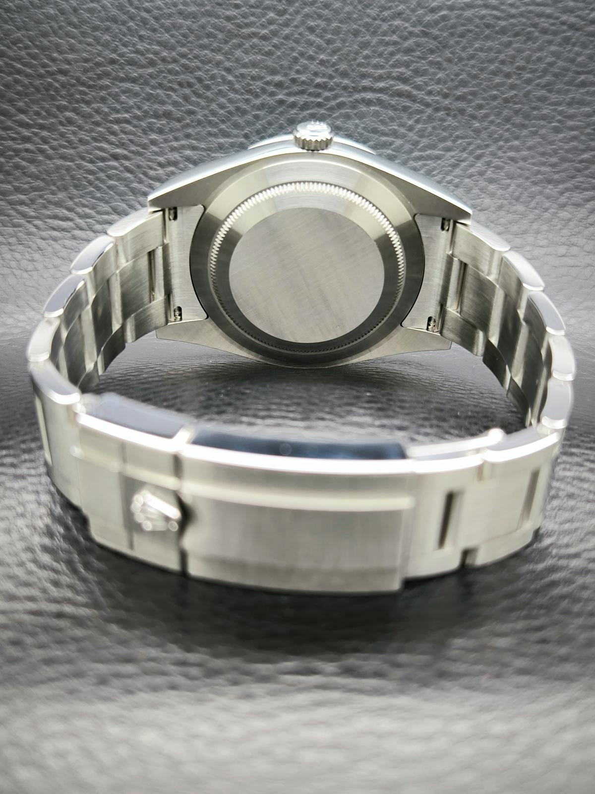 Thumb Explorer 39 / Stainless steel / Black