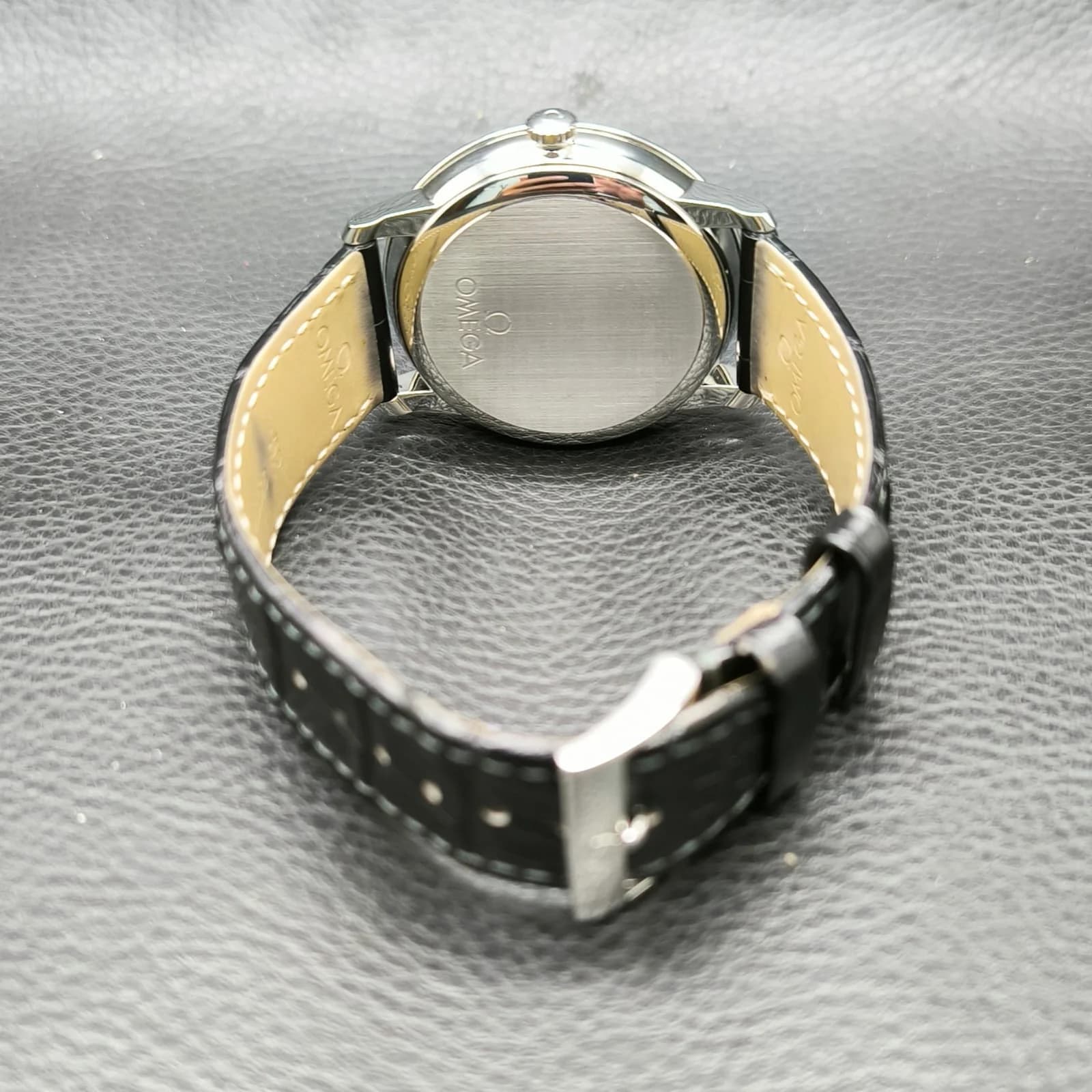 Thumb De Ville Prestige Co-Axial 39.5 Stainless Steel / Silver