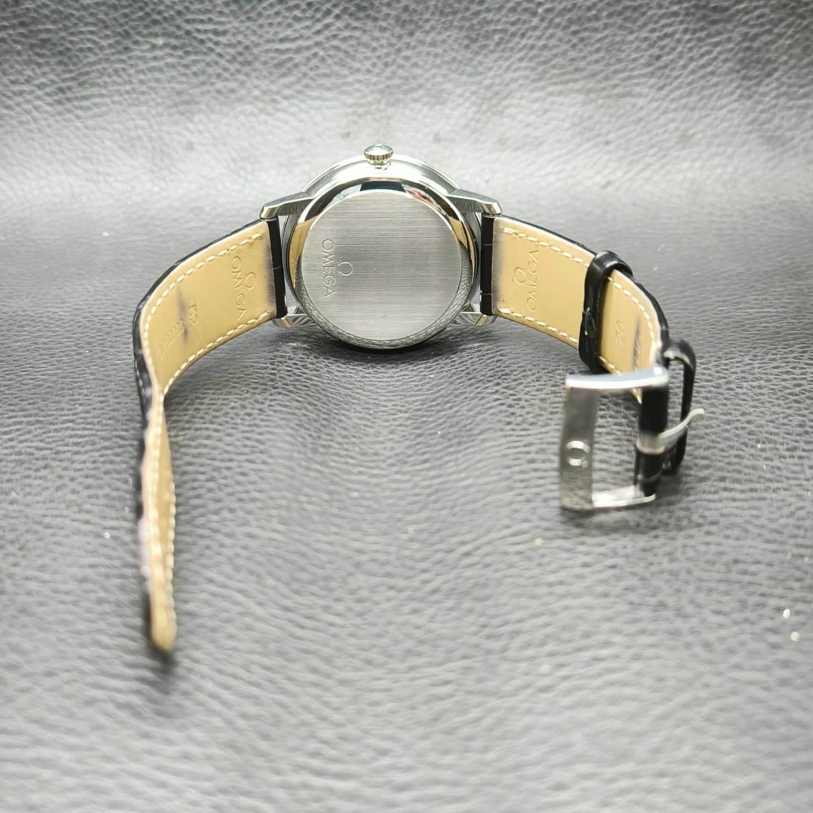 Thumb De Ville Prestige Co-Axial 39.5 Stainless Steel / Silver