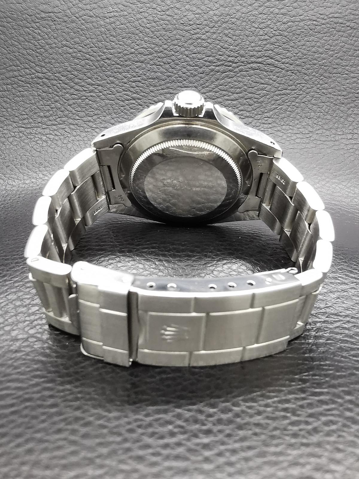 Thumb Submariner Date 16800