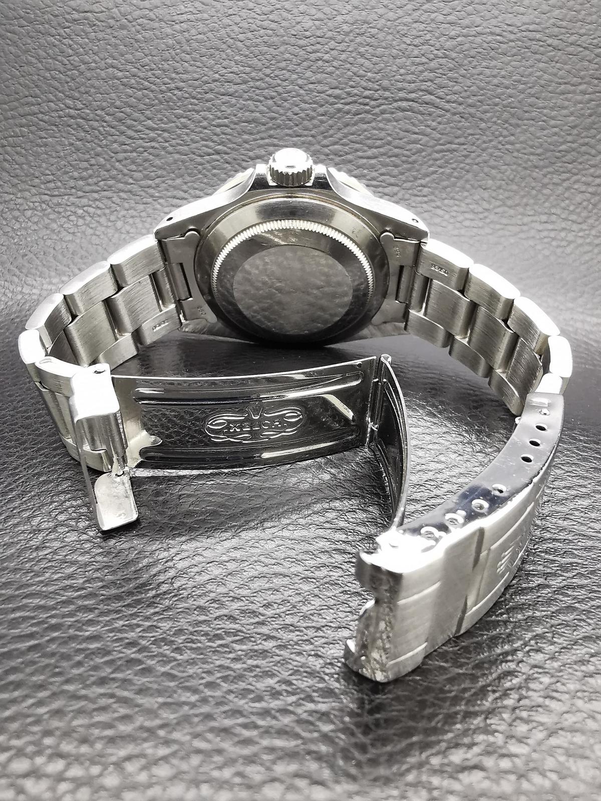 Thumb Submariner Date 16800