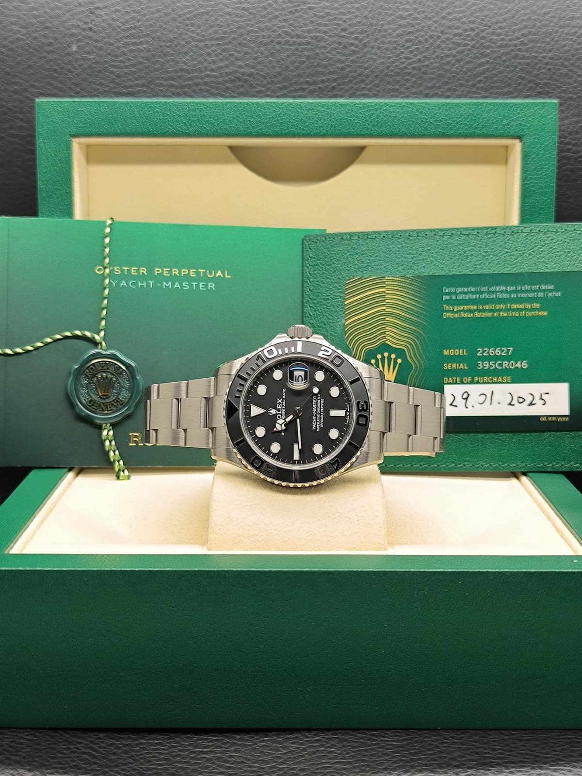 Thumb Yacht-Master 42 Titanium - Cerachrom / Black