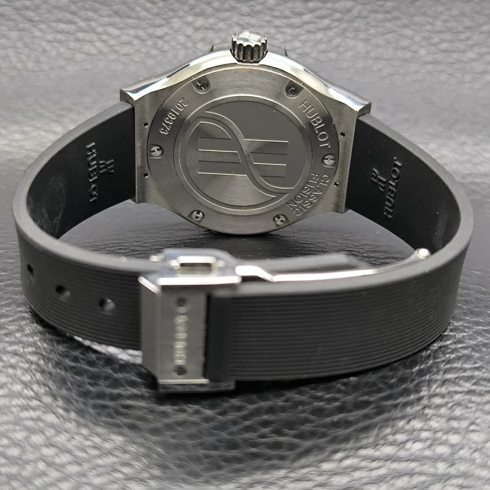 Thumb Classic Fusion 33 Titanium / Black / Rubber