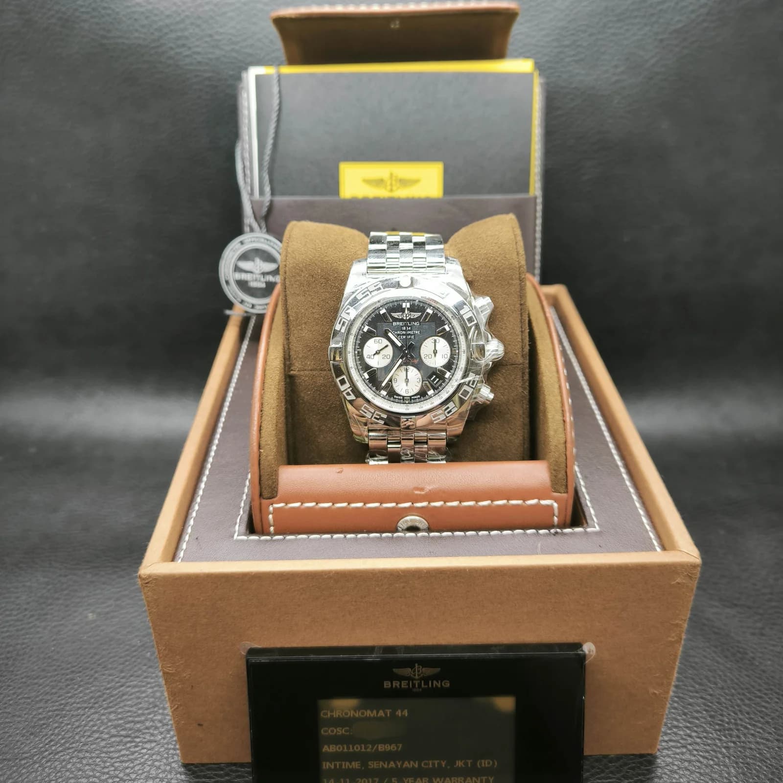 Thumb Chronomat 44 Stainless Steel / Inverted Panda / Bracelet