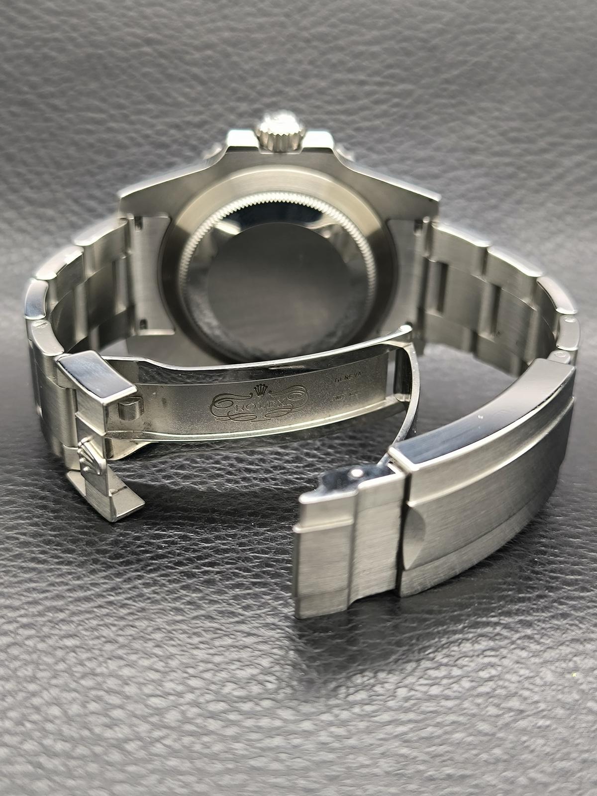 Thumb Submariner No-Date / Stainless Steel / Black / Cerachrom