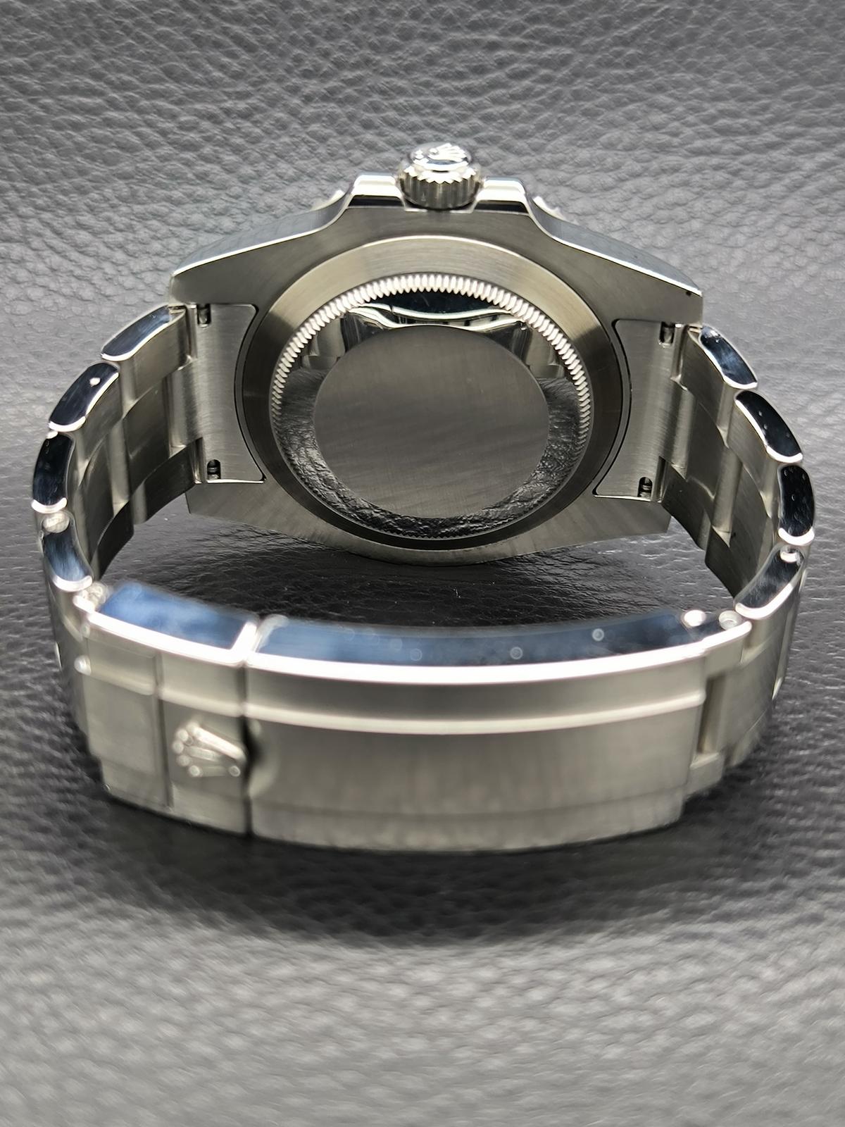 Thumb Submariner No-Date / Stainless Steel / Black / Cerachrom