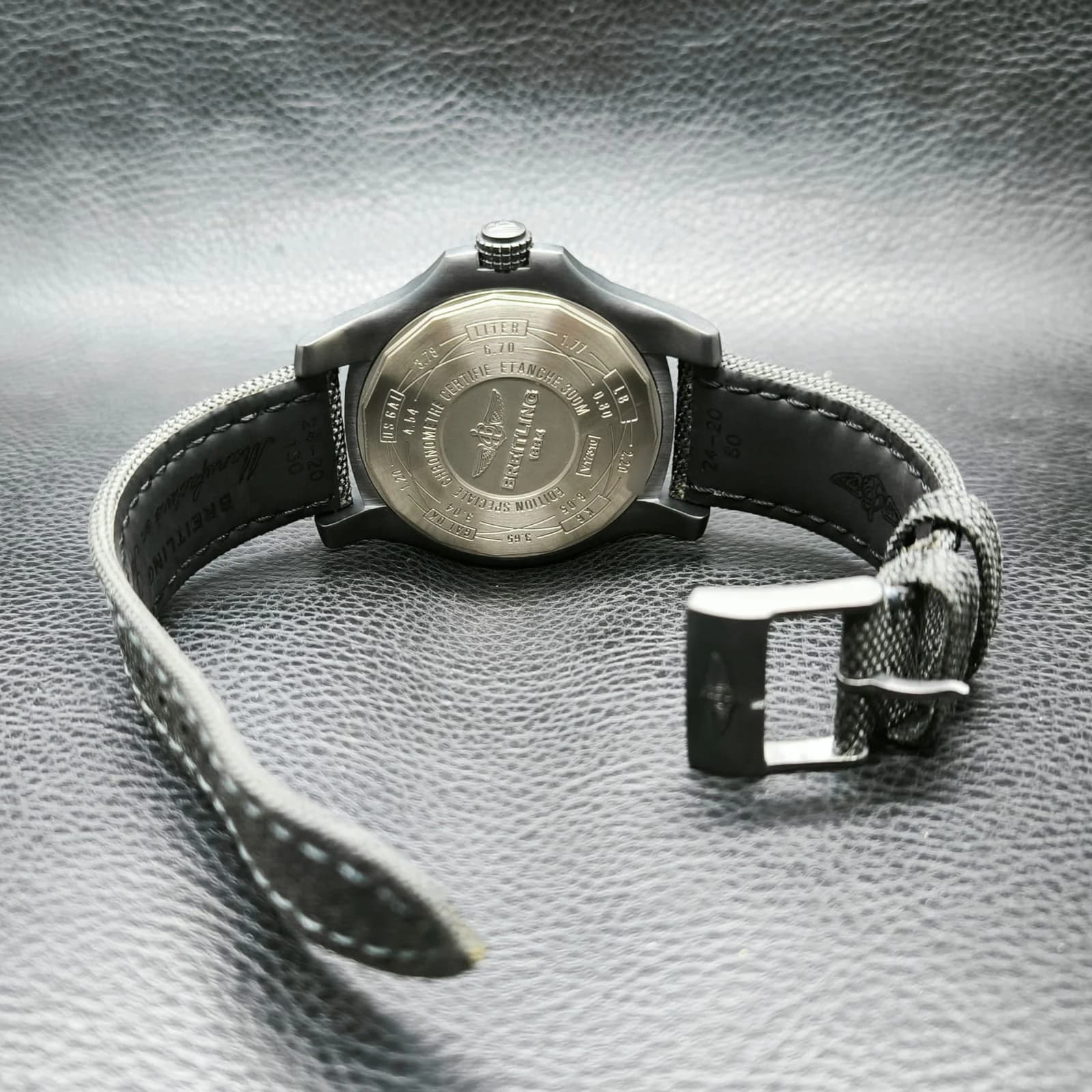 Thumb Avenger Blackbird 48 Black Titanium / Volcano Black  / Military