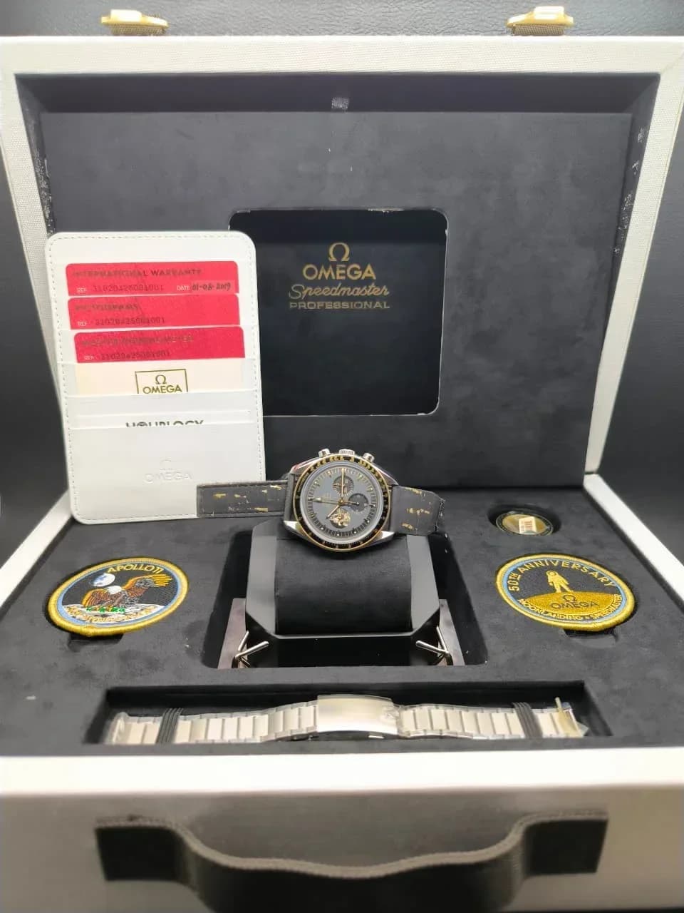 Thumb Speedmaster Professional Moonwatch Apollo 11 50 Anniversary  Stainless Steel / Moonshine Gold
