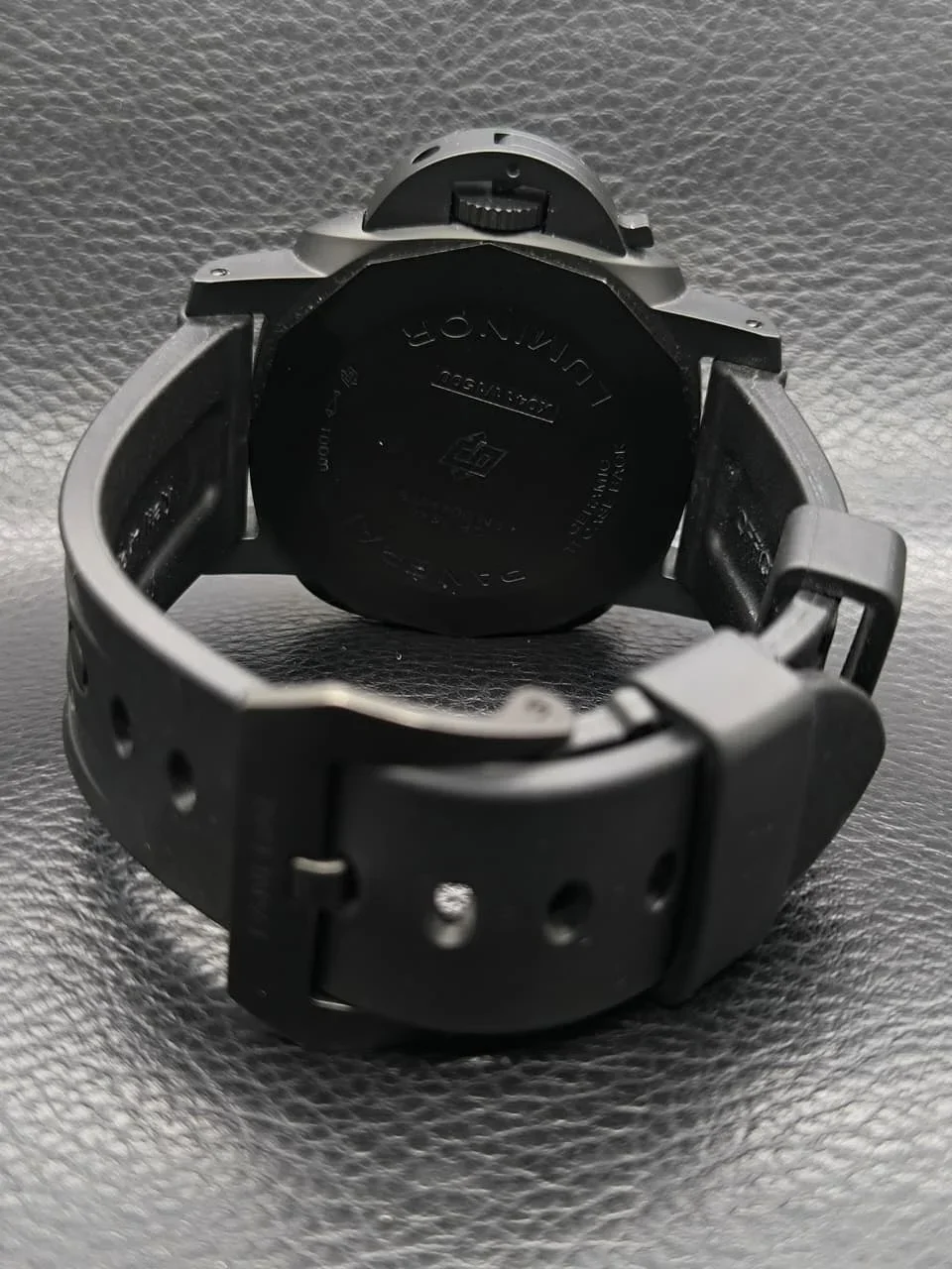 Thumb Luminor 1950 44 3 Days GMT Automatic Ceramic / Black