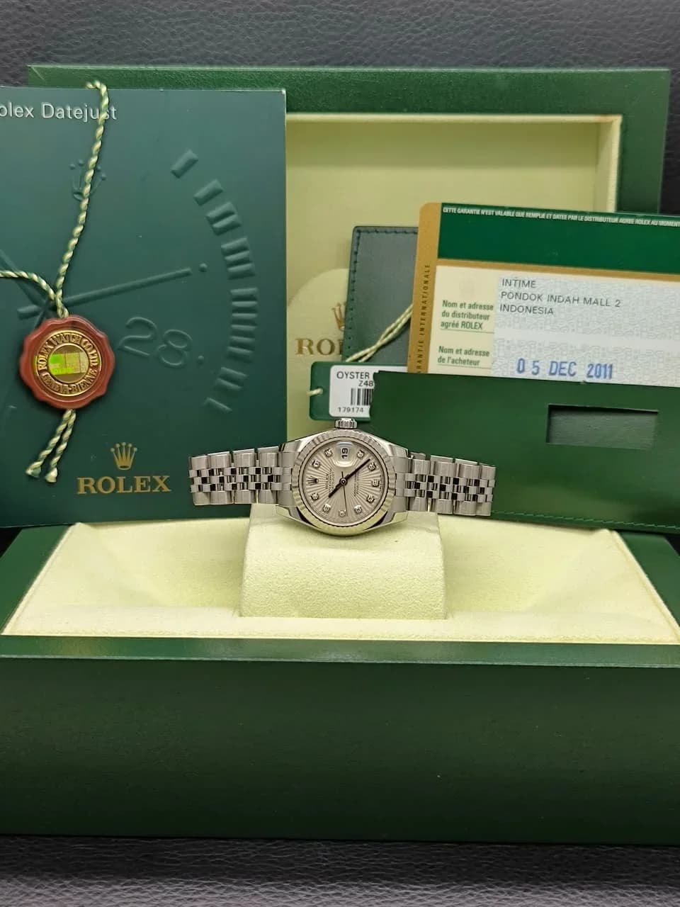 Thumb Lady-Datejust 26 Fluted Silver Diamonds Jubilee