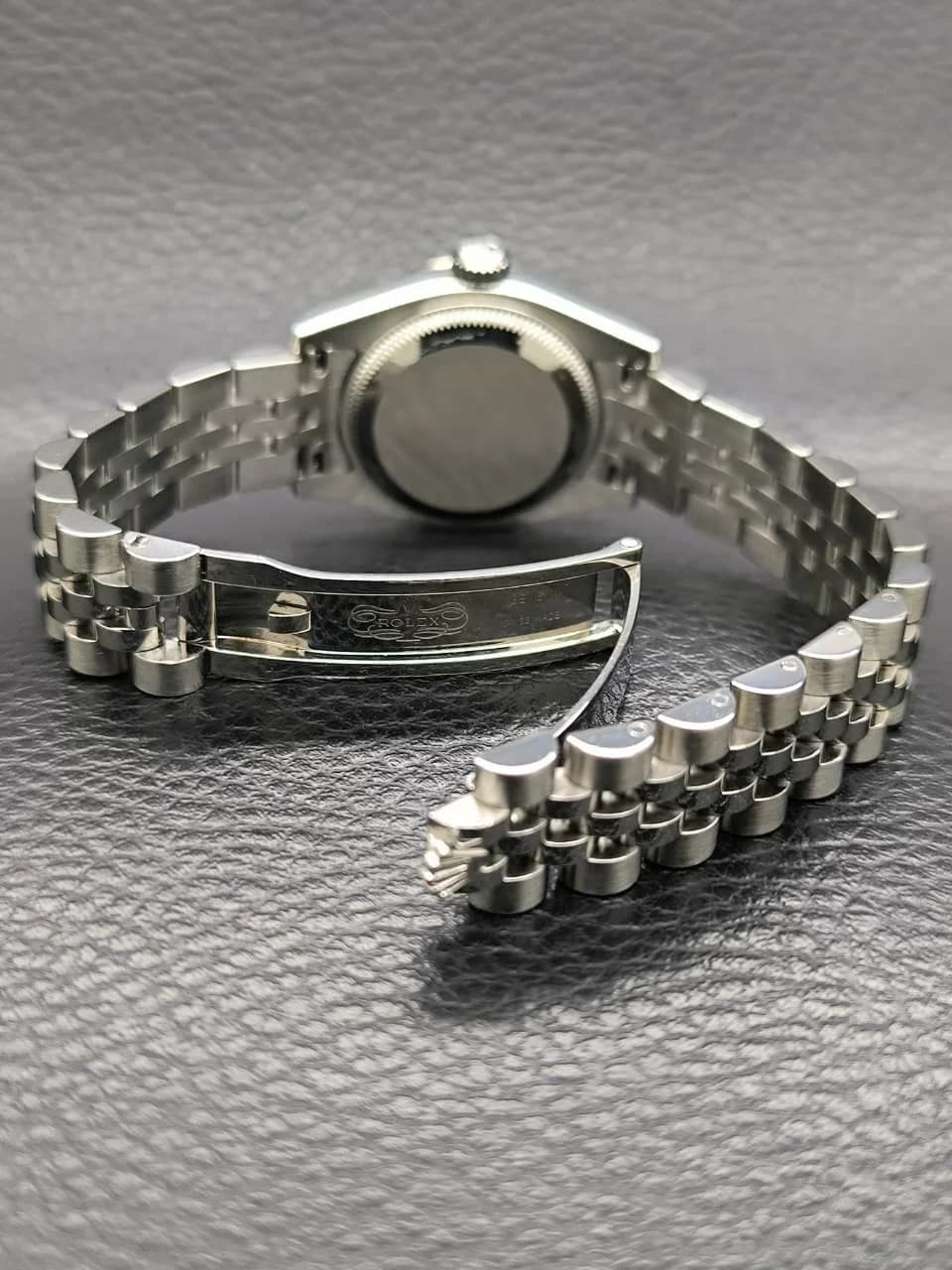 Thumb Lady-Datejust 26 Fluted Silver Diamonds Jubilee