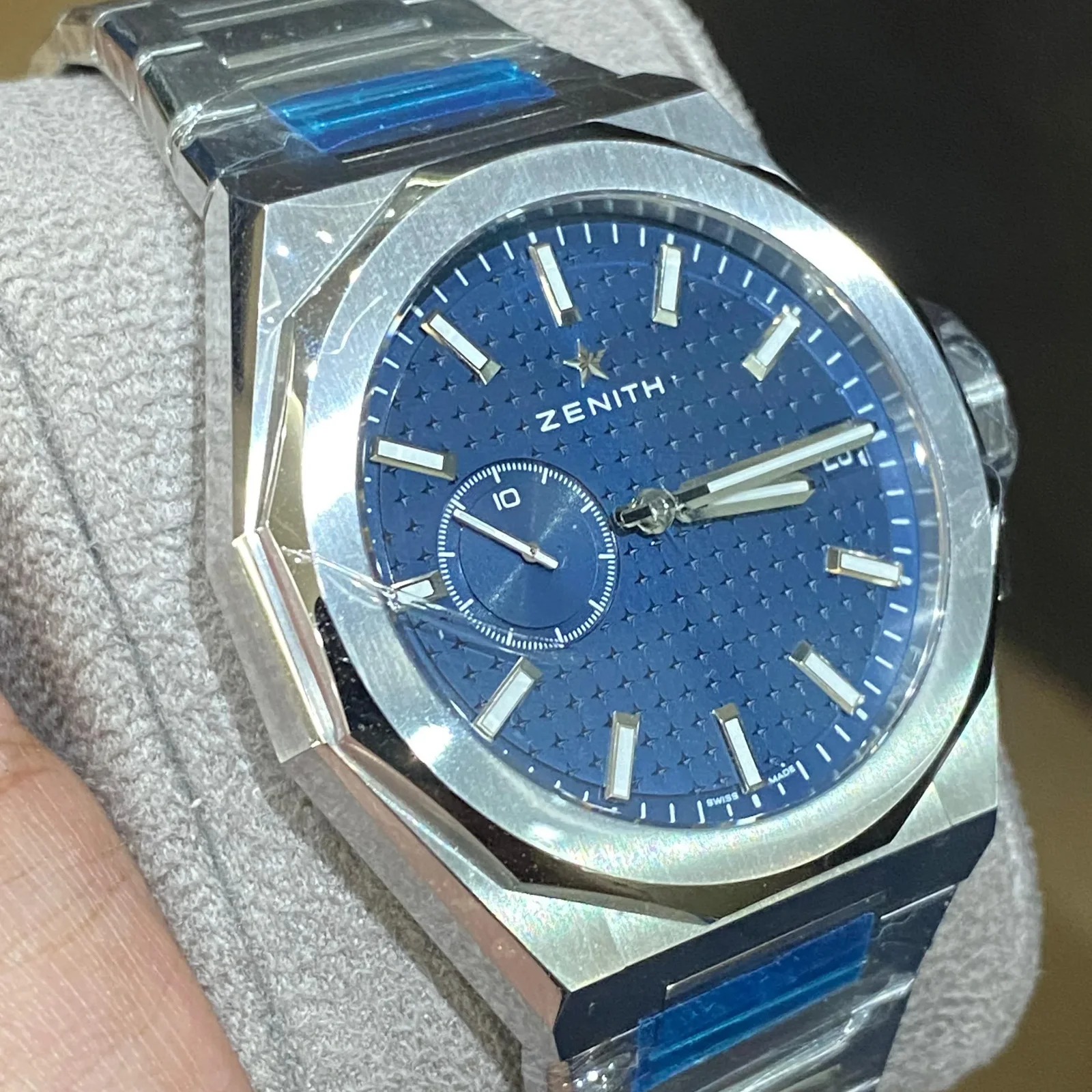 Thumb Defy Skyline Stainless Steel / Blue